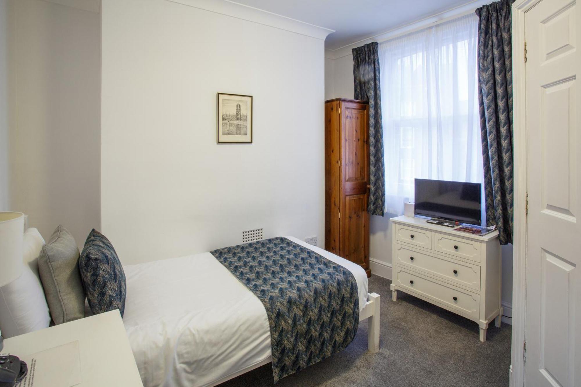 Single Room,1499487847:JPEG