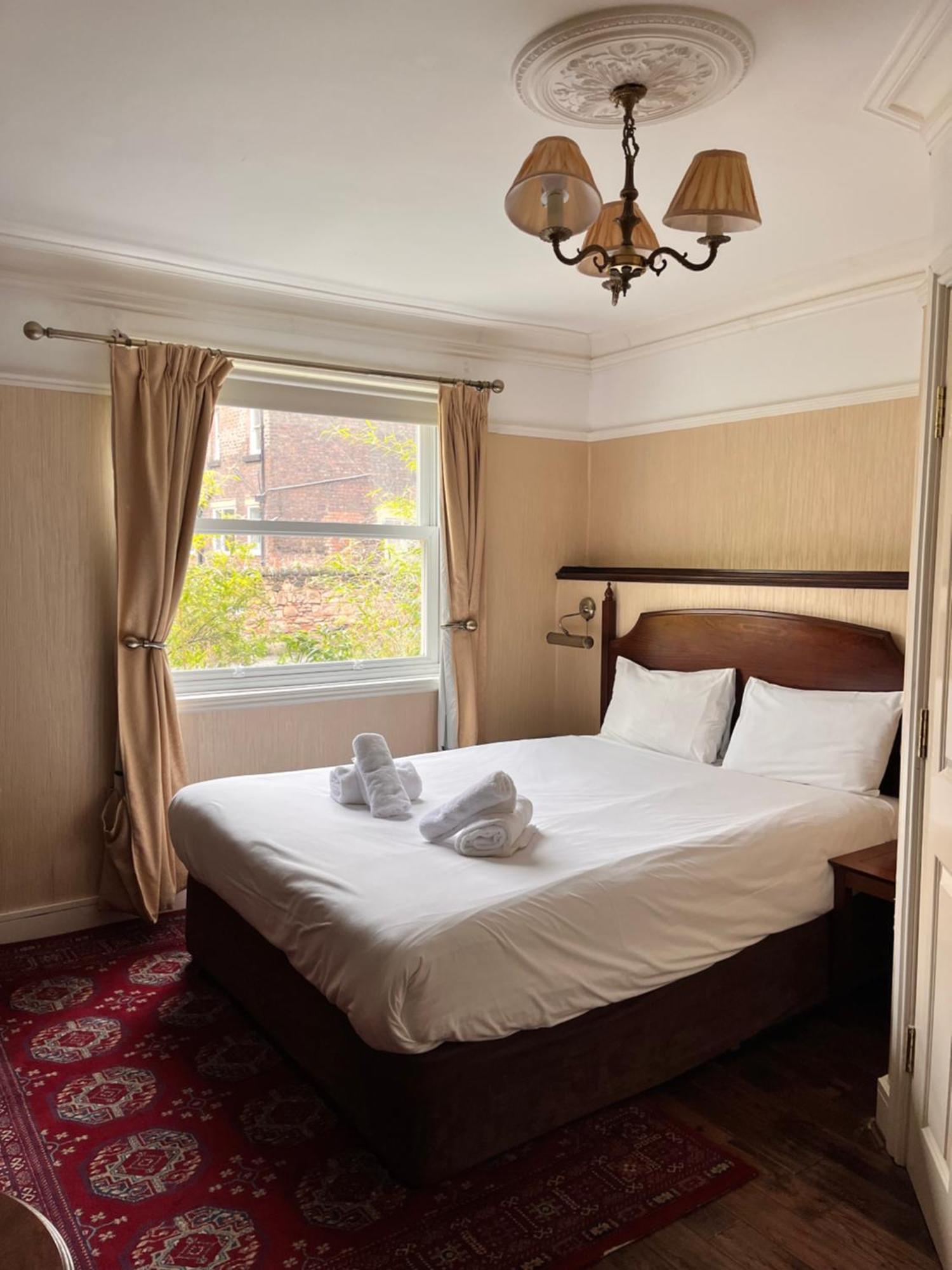 Standard Double Room,1500561385:JPEG