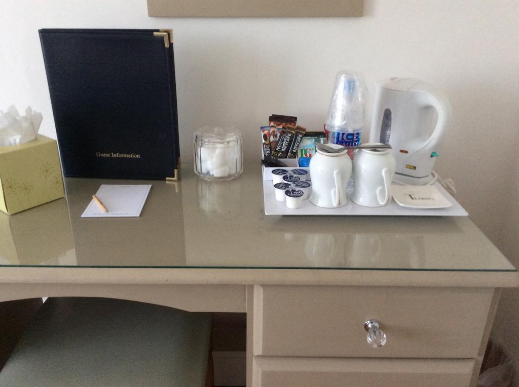 4-Poster Room,641774865:JPEG