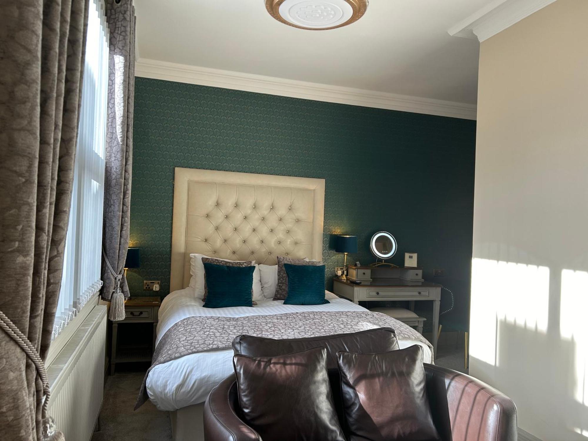 King Room Ensuite,1002722379:JPEG