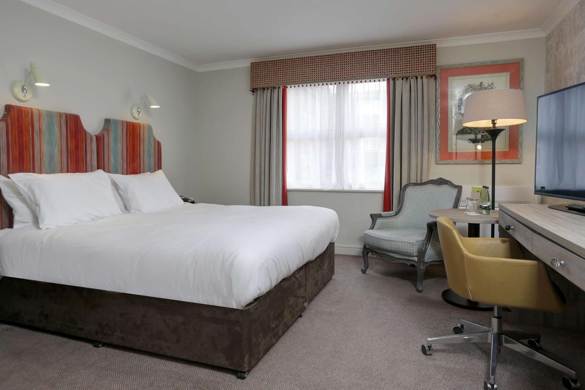 Deluxe King Room,1516334875:JPEG