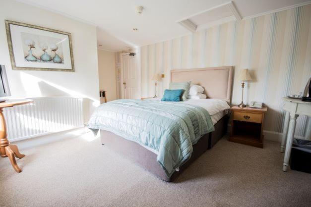 Double Room,1516343437:JPEG