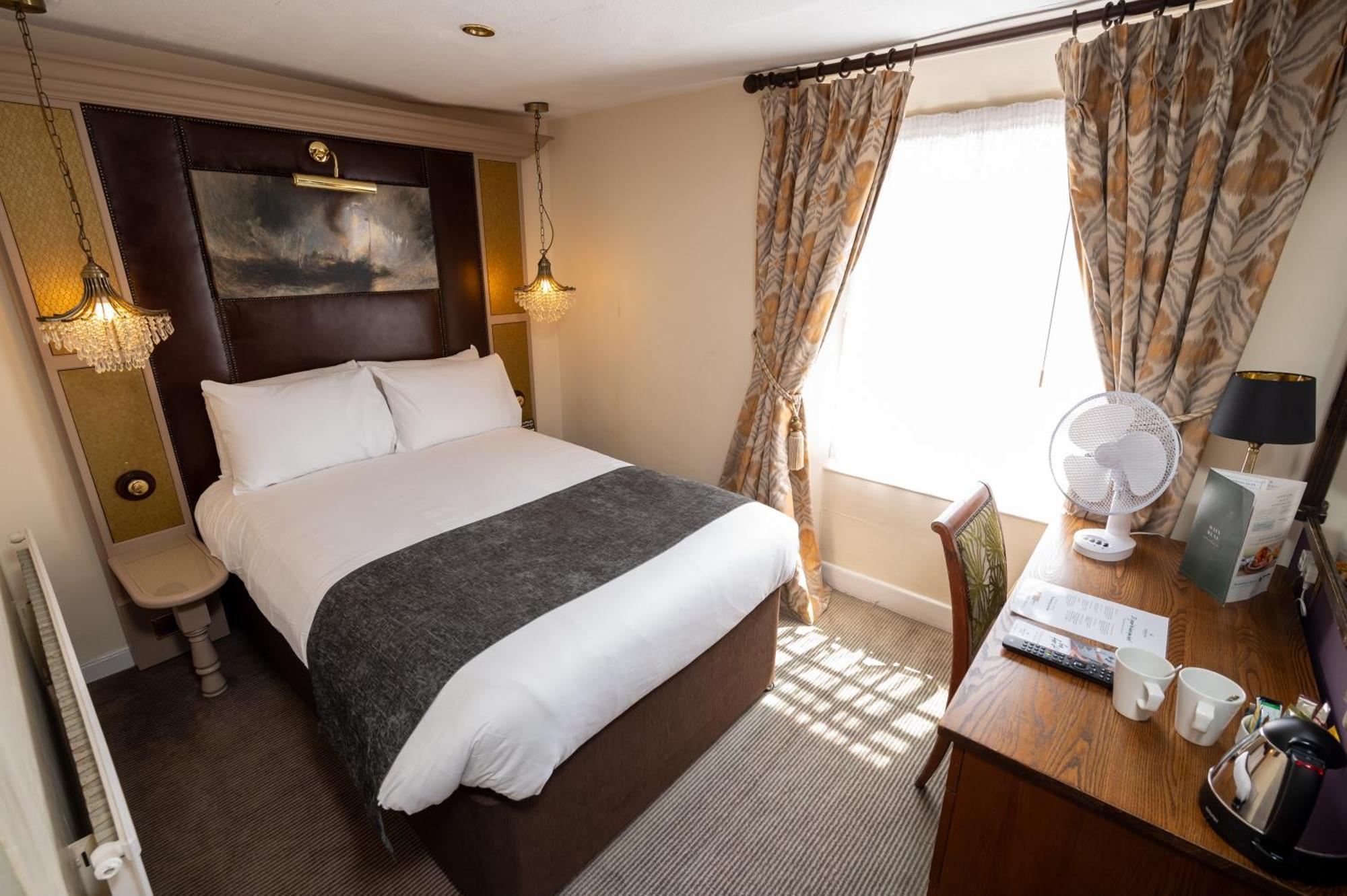 Small Double Room