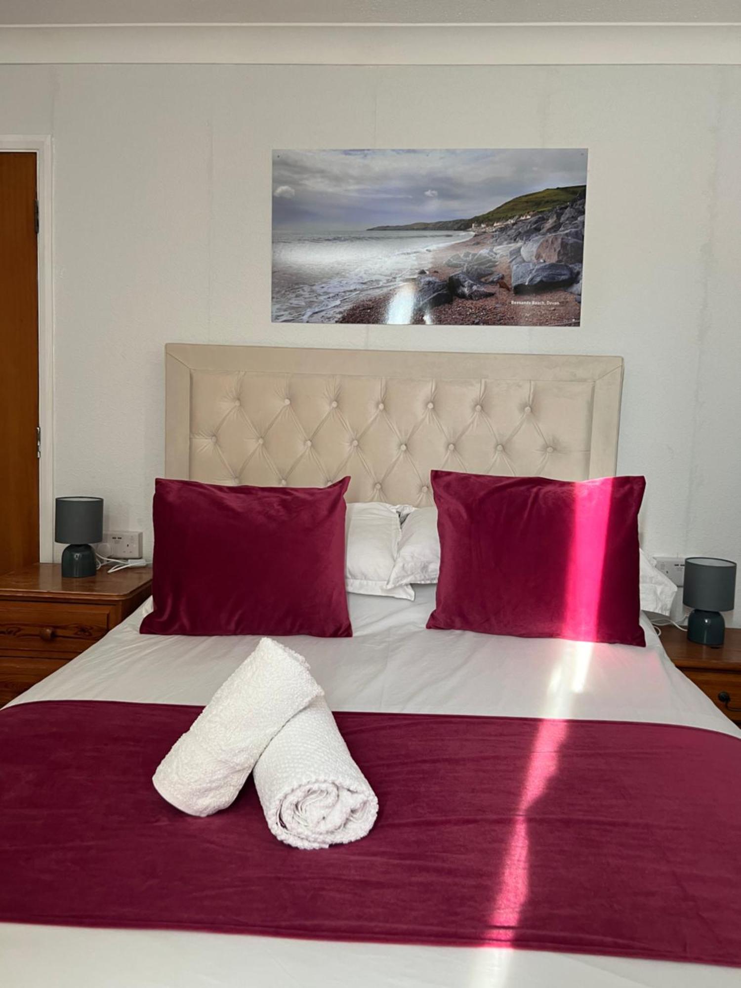 Double Room,1516346575:JPEG