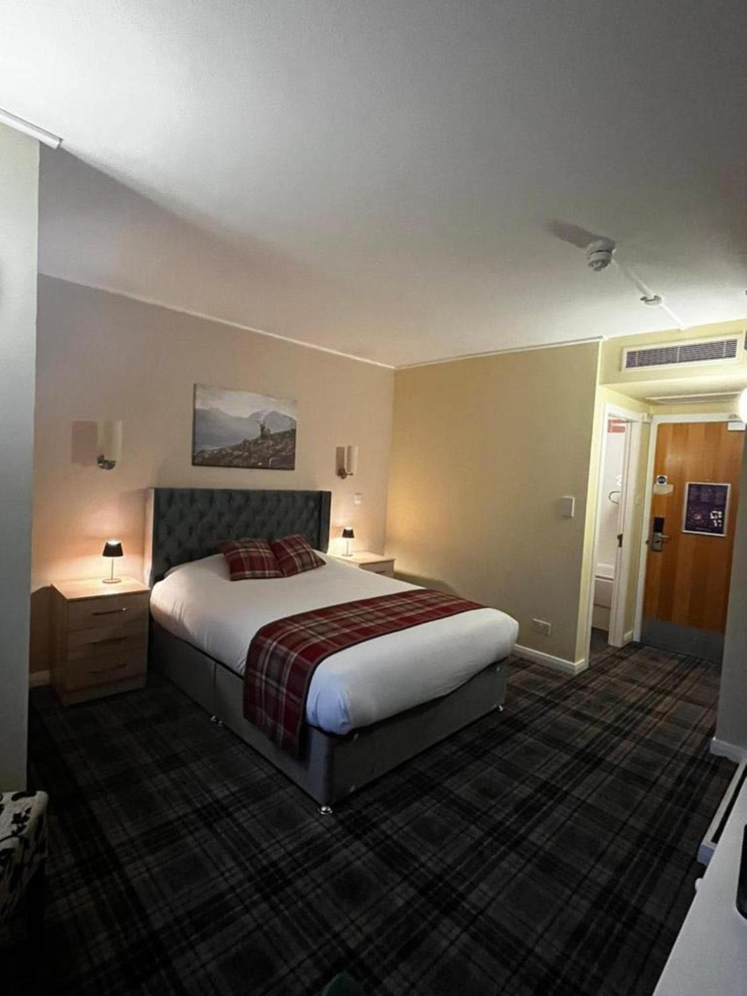 Superior Double Room,1516376485:JPEG