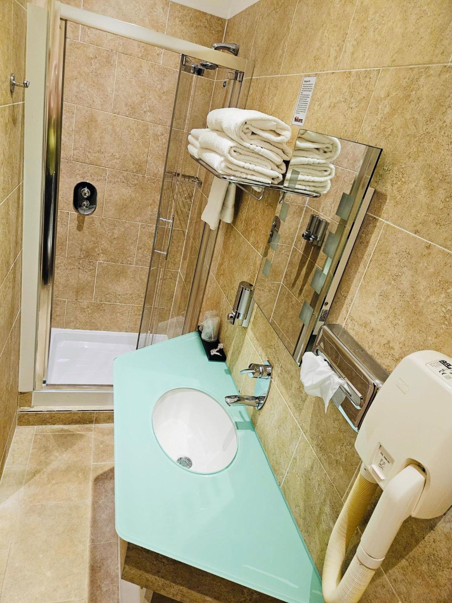 Deluxe Triple Room,1516366027:JPEG