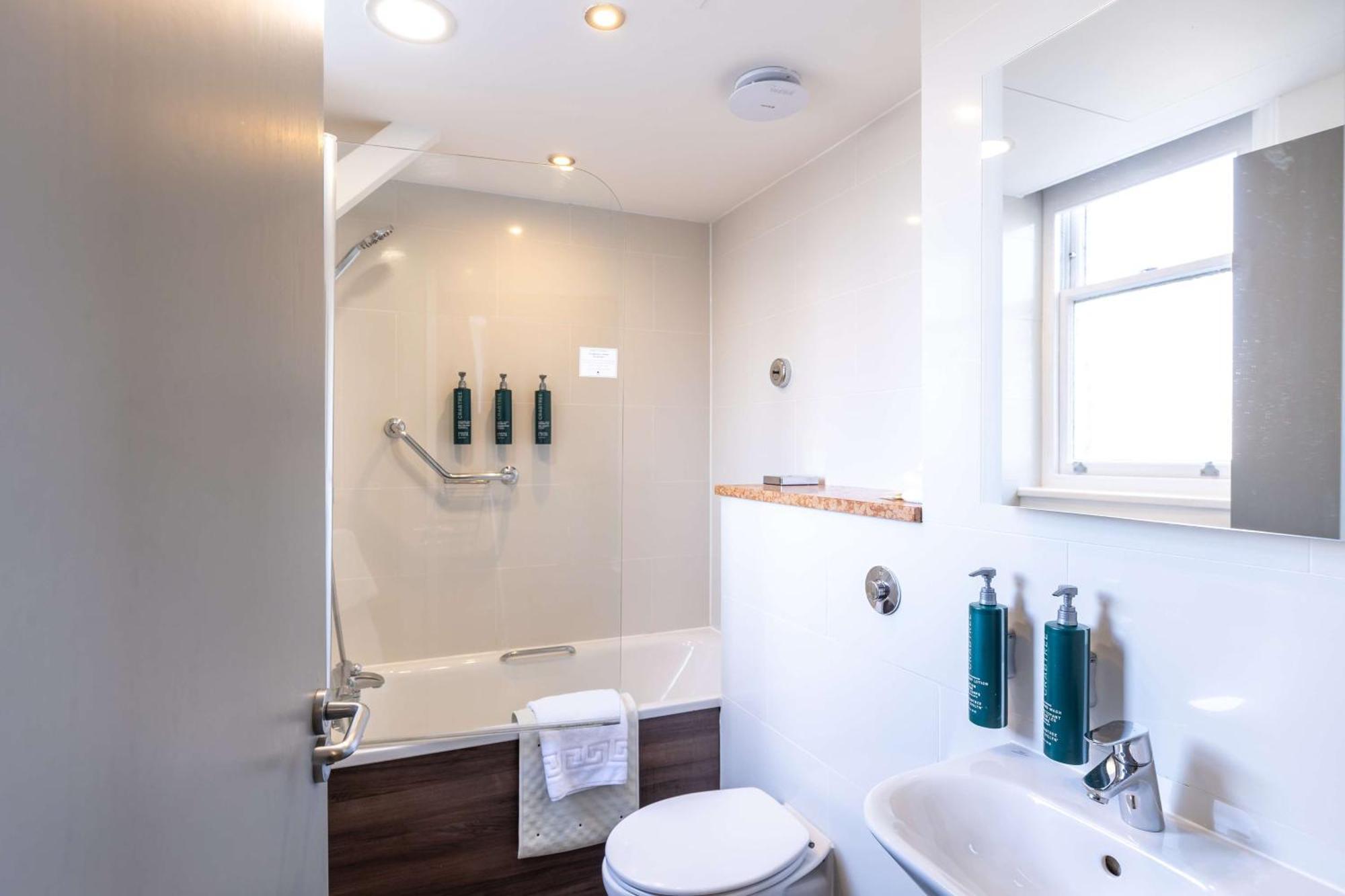 Single Room,1516366768:JPEG