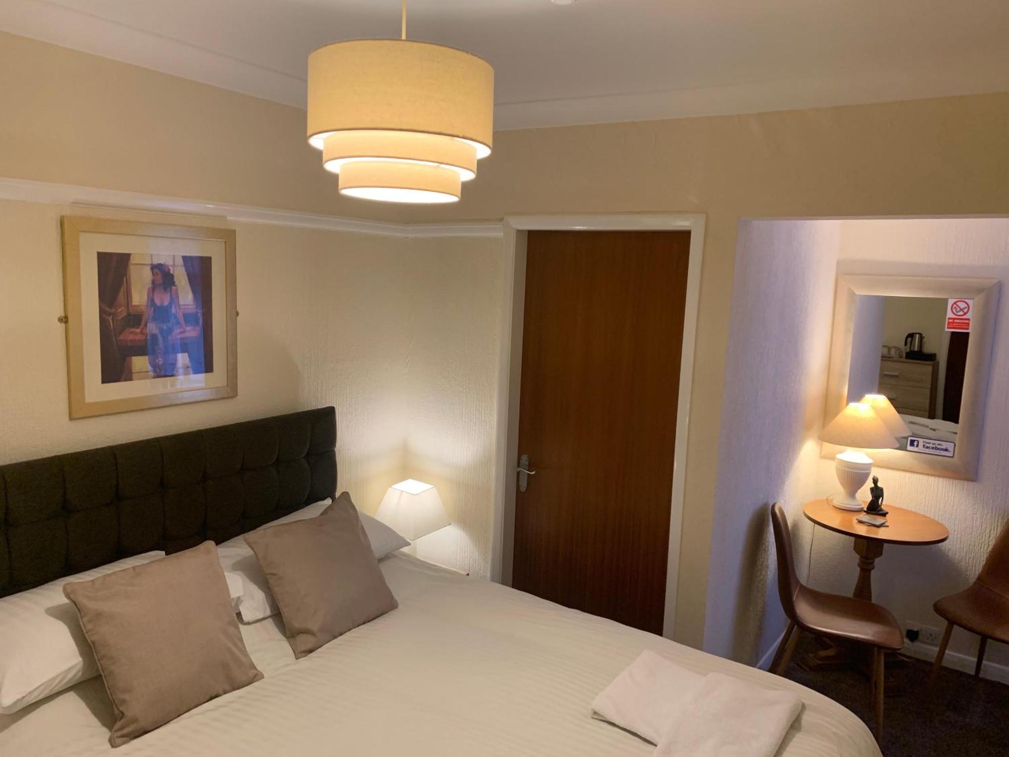 King Room,1527790651:JPEG