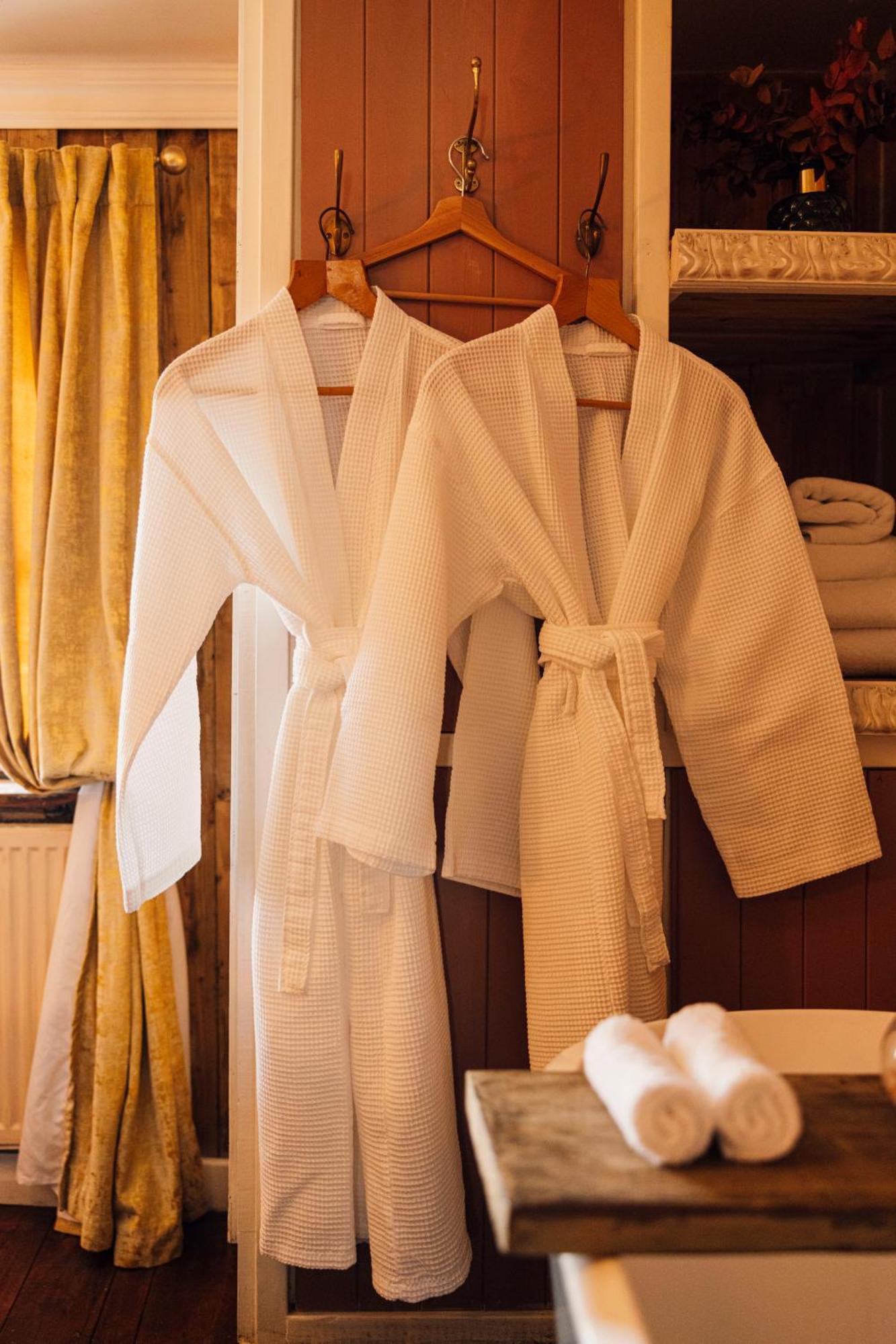 Deluxe Double Room with Bath