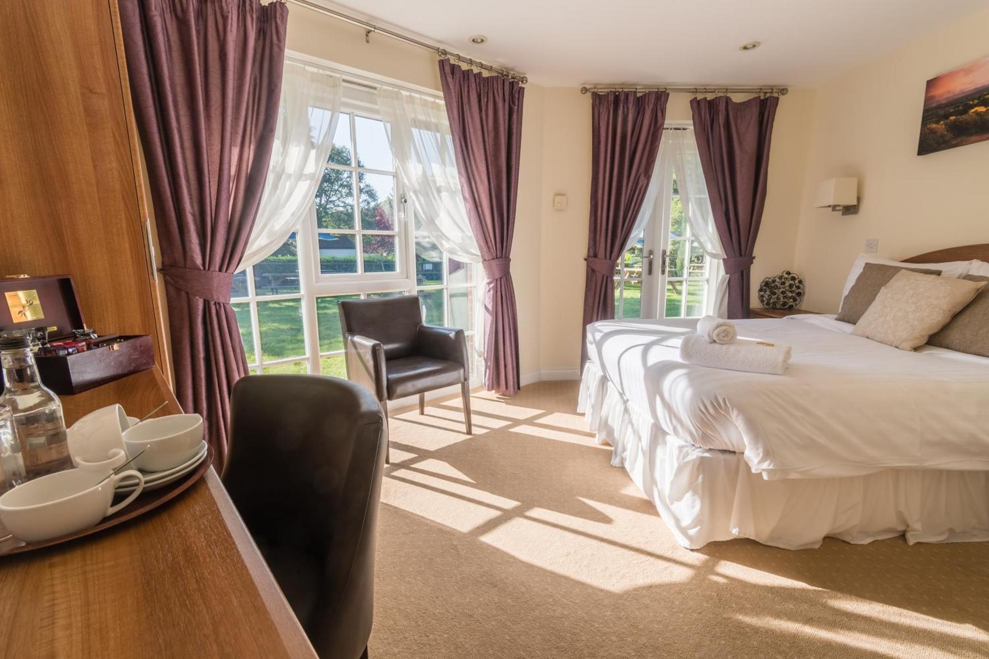 Double Room,1538818717:JPEG