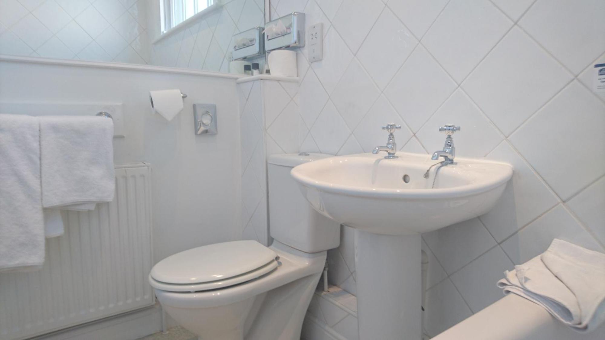 One-Room Apartment,1705965356:JPEG