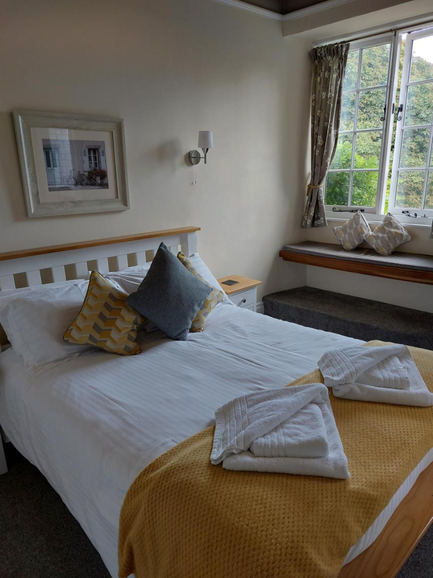 Double Room with Private Bathroom
