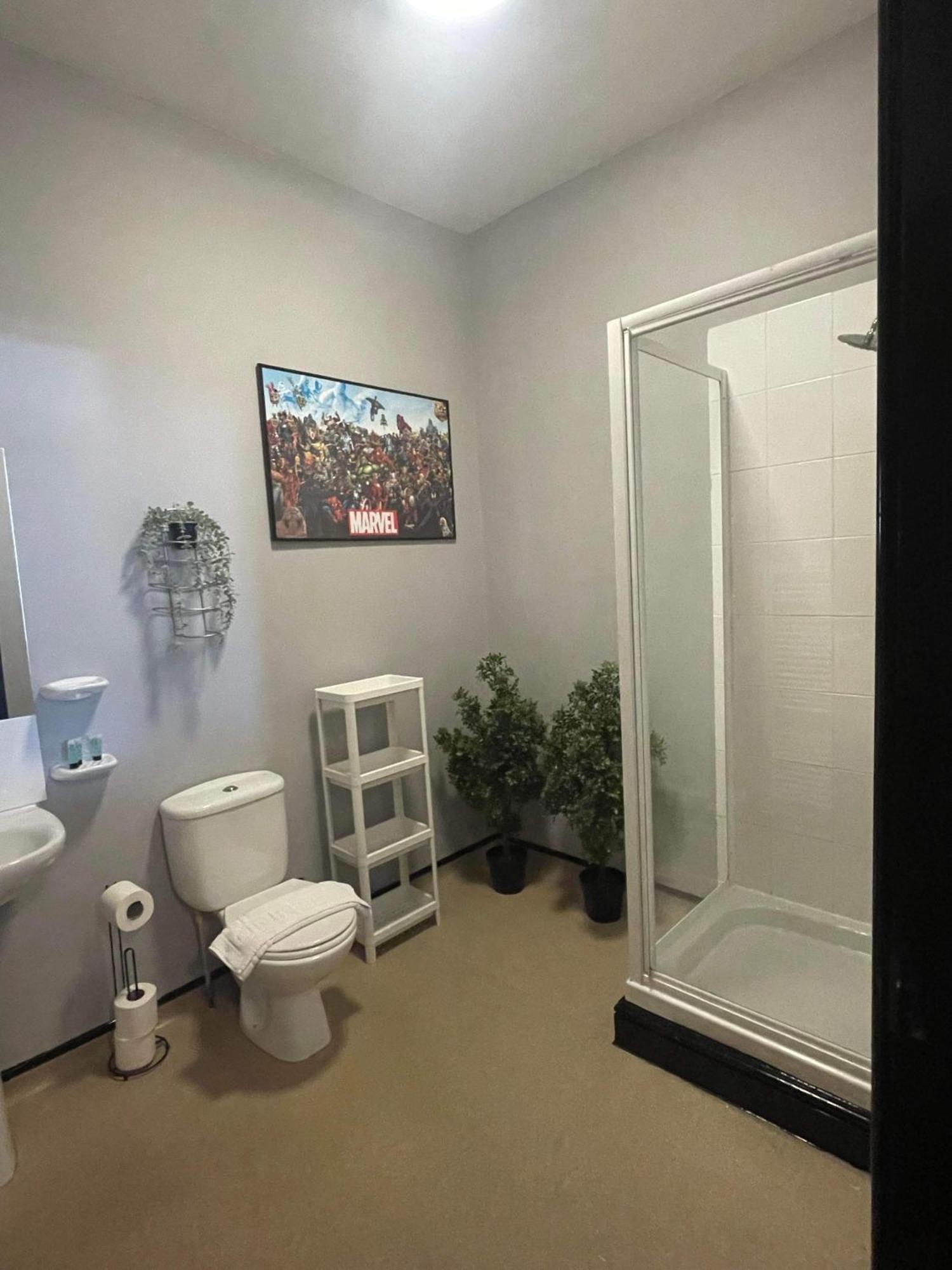 Deluxe Family Room,1549835224:JPEG