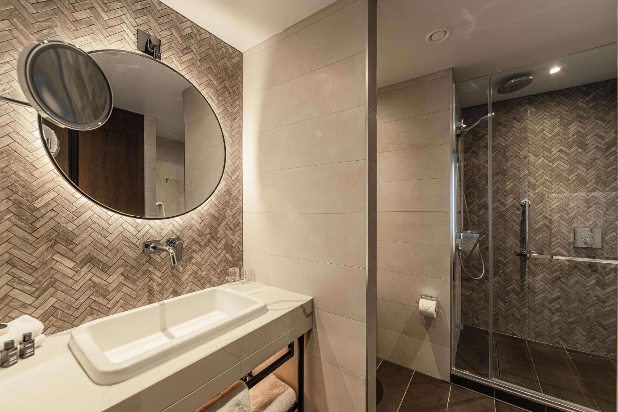The Newton Superior Studio Suite