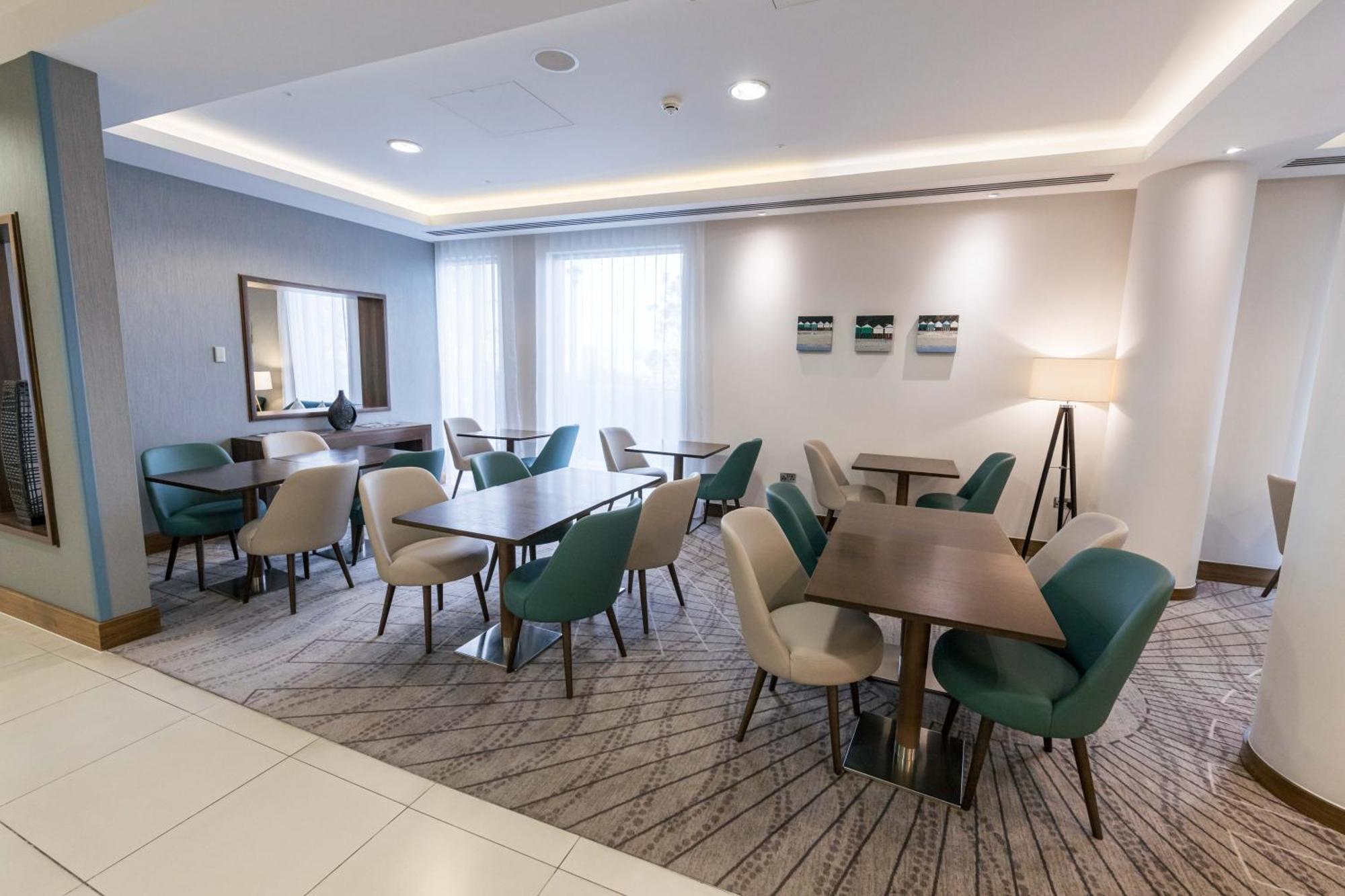 Queen Room,1552608511:JPEG