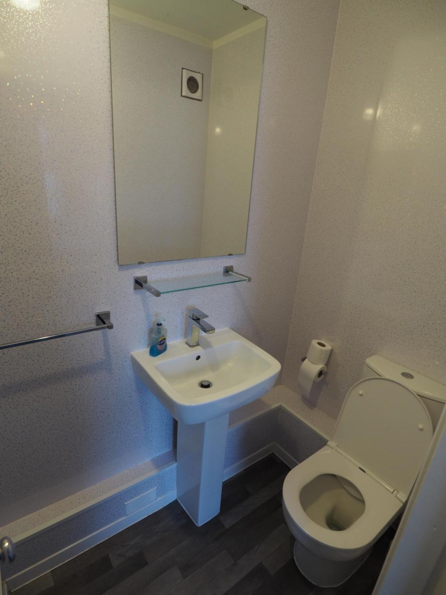 Deluxe Family Room,1557135940:JPEG