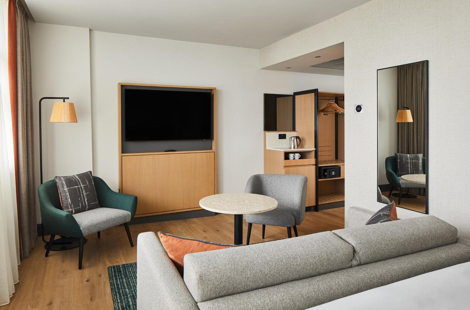 Executive King Room with MClub Lounge Access