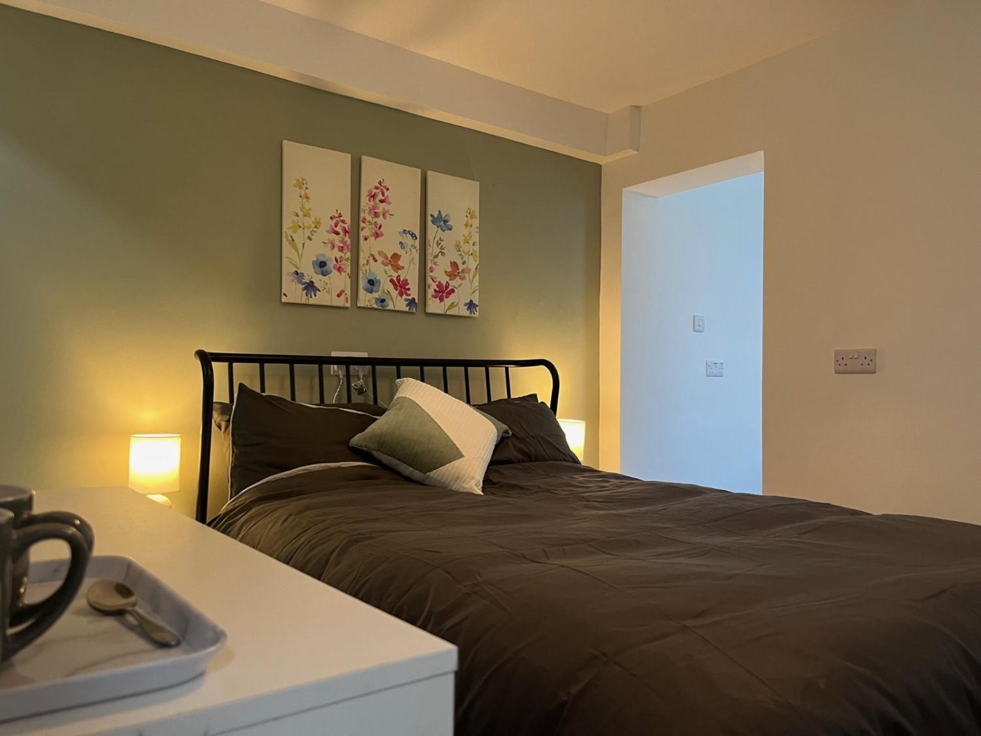 Double Room with Private Bathroom,1581561529:JPEG