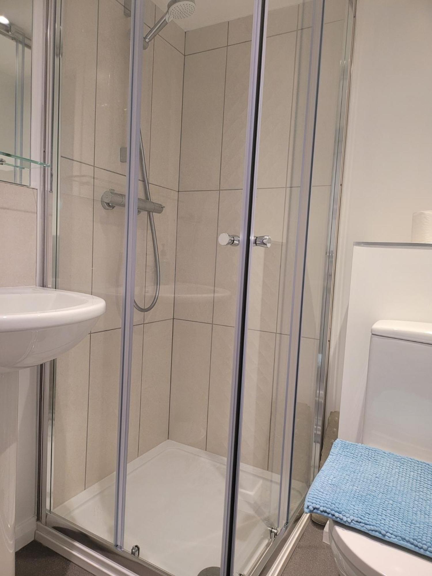 En Suite Double with Sea View,1608782424:JPEG