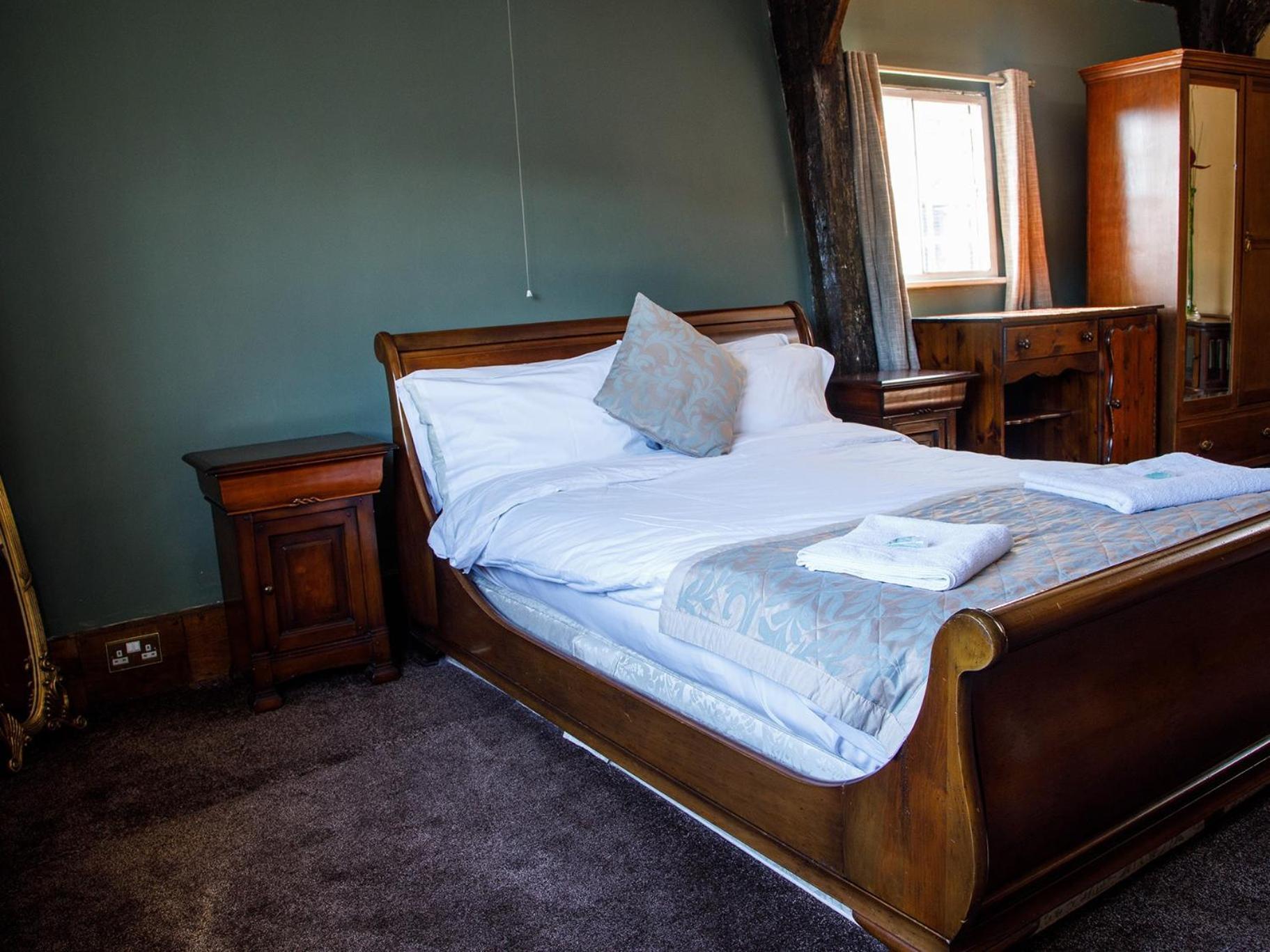 Double Room with Private Bathroom,1593950955:JPEG