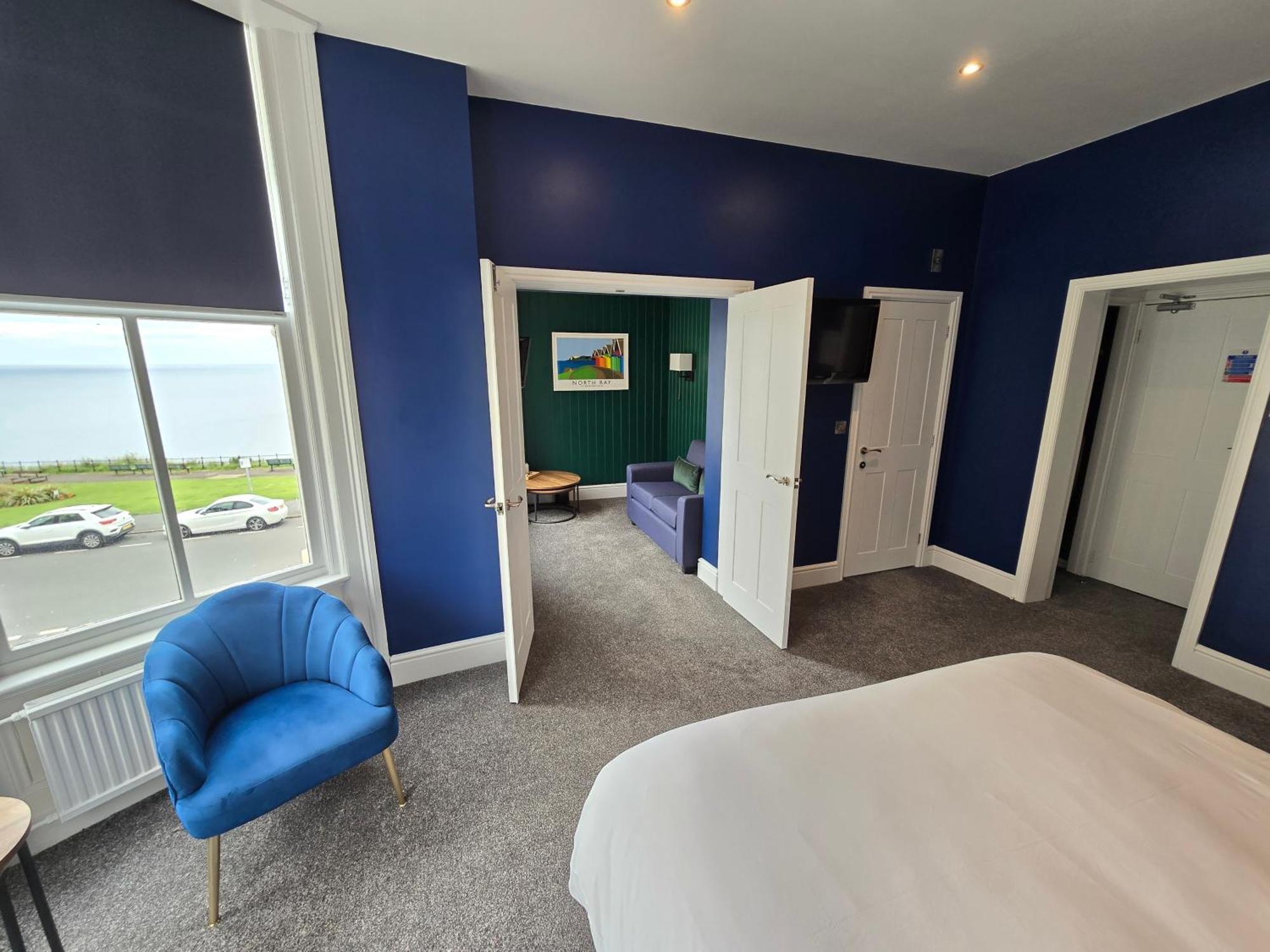 Deluxe Suite with Sea View,1598397181:JPEG