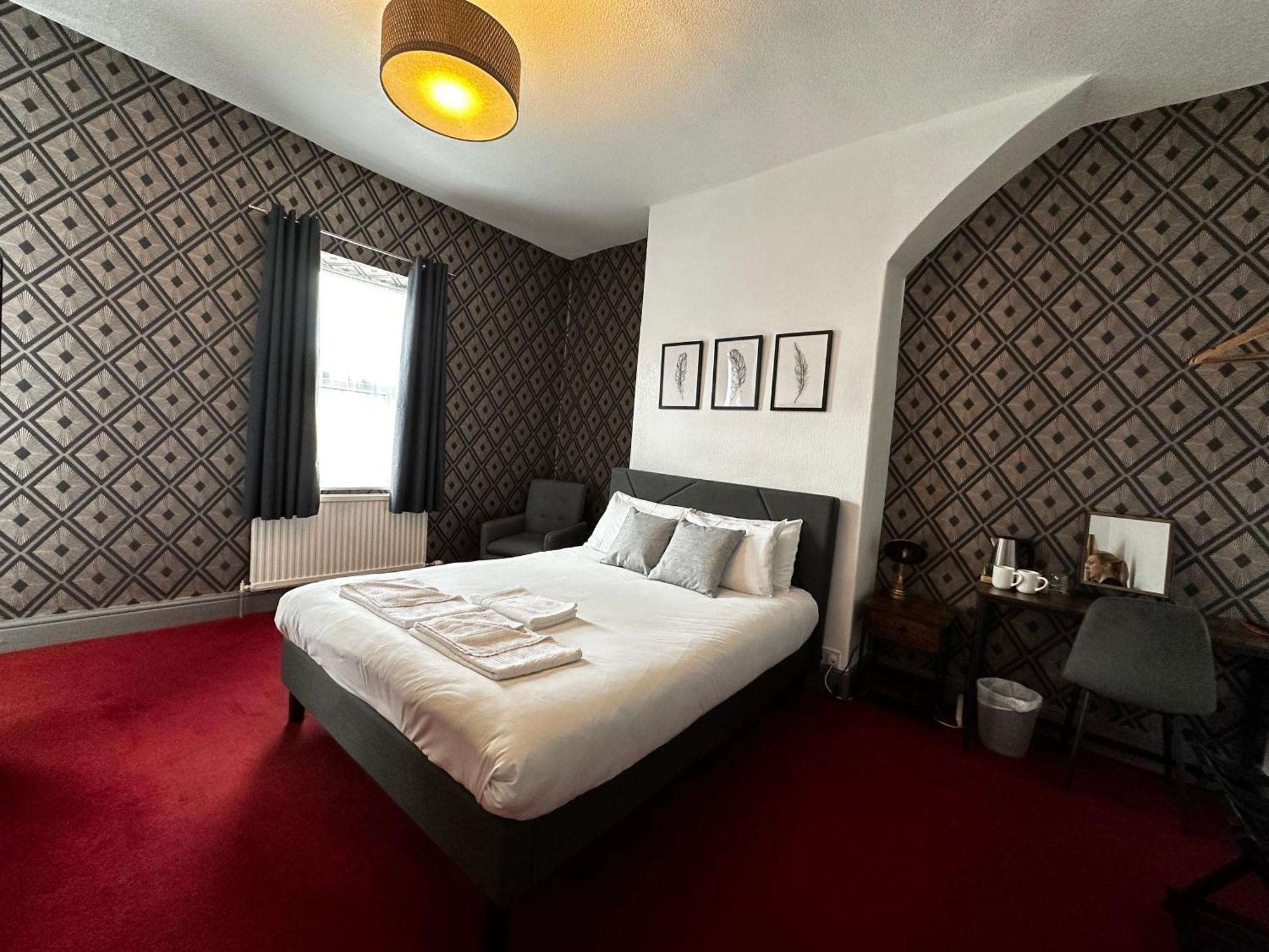 Large Double Room,1611098562:JPEG