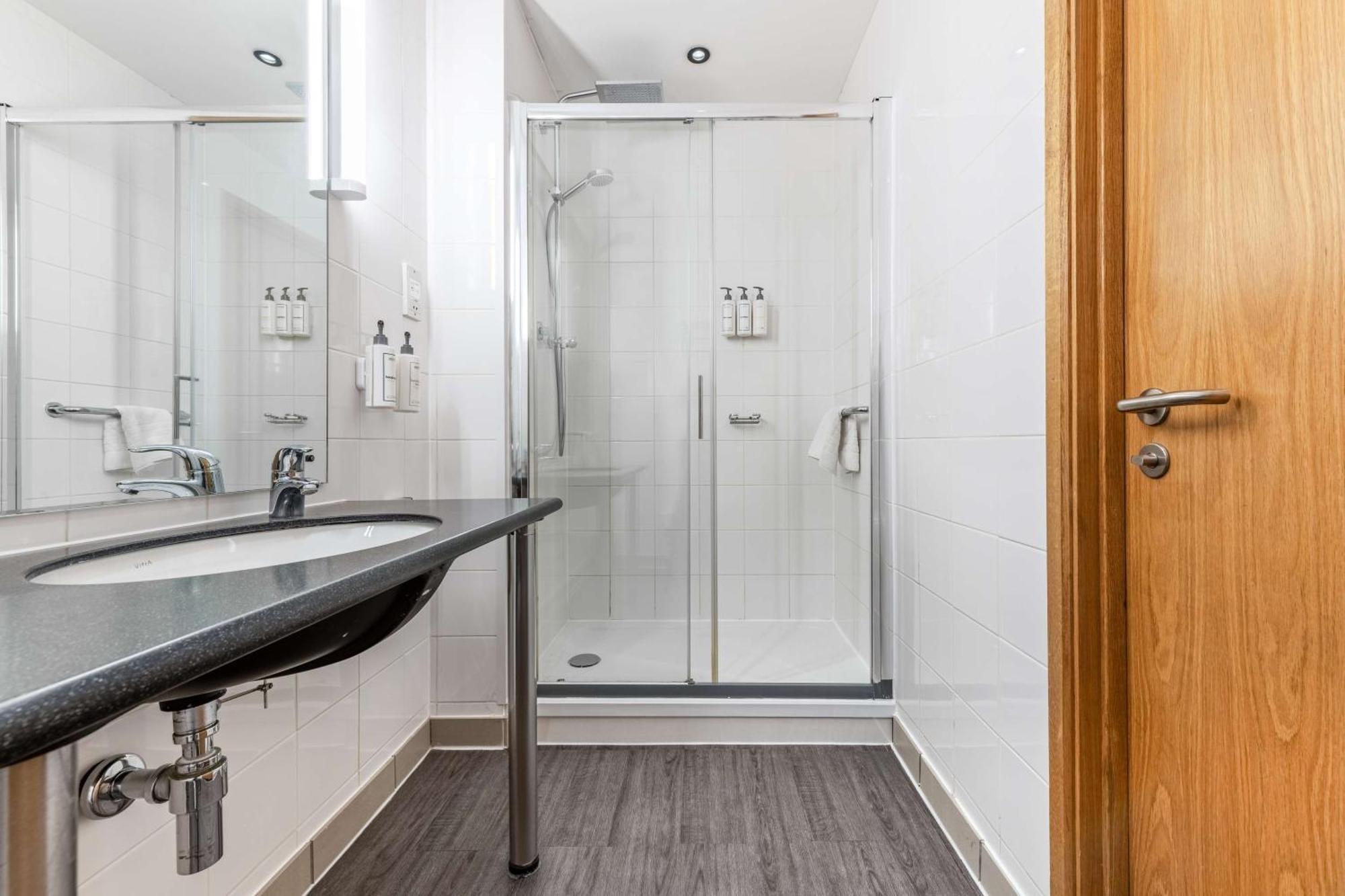 Junior Suite,1617457649:JPEG