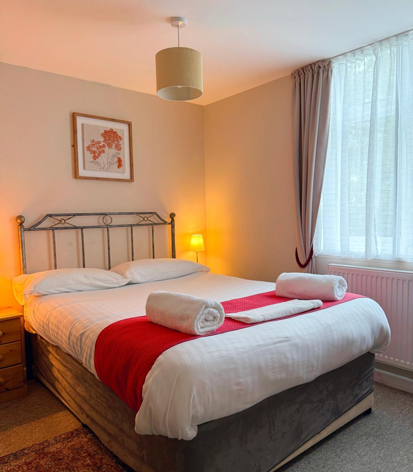 Small Double Room,1616892365:JPEG