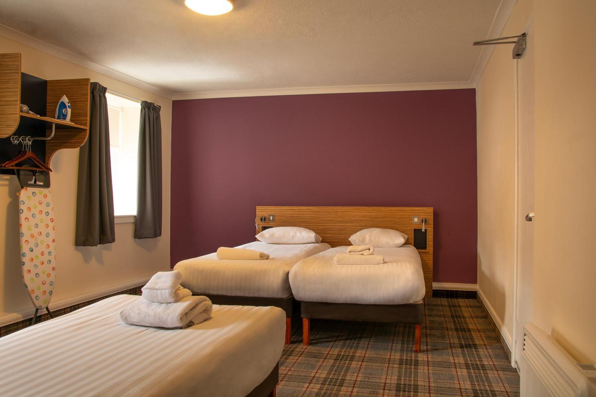 Triple Room,1618265097:JPEG