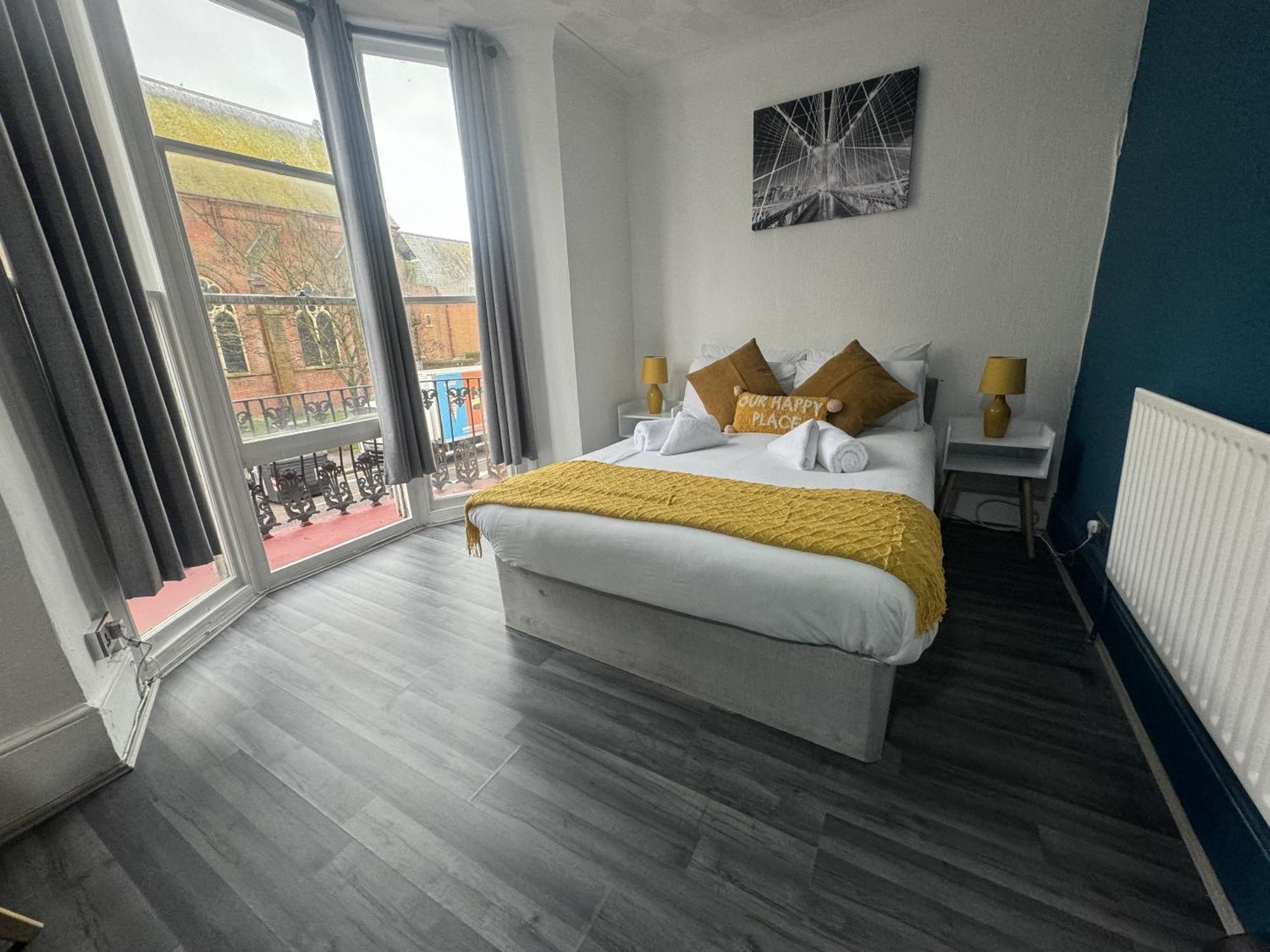 Deluxe Double Room with Bath,1624381678:JPEG