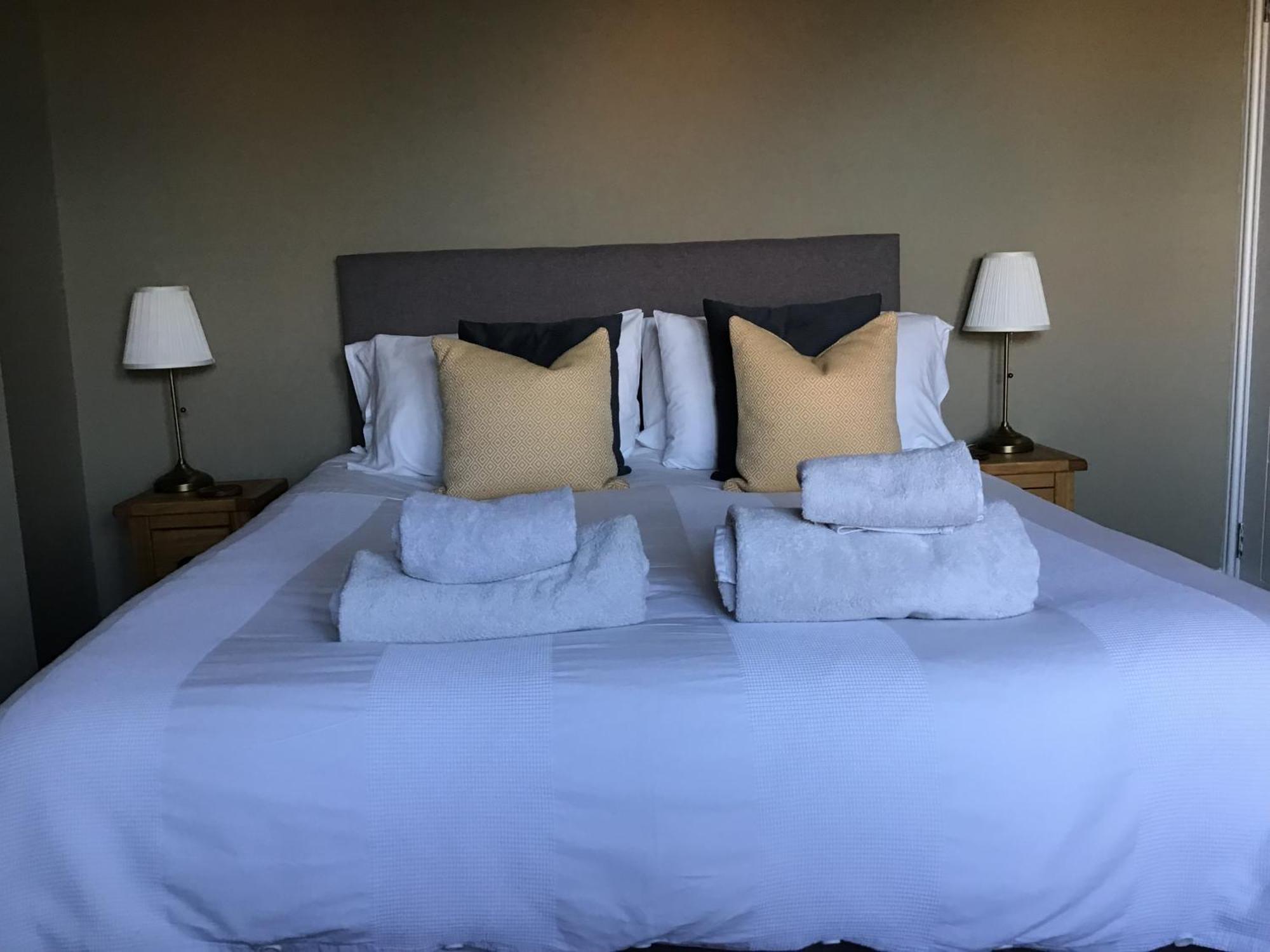 Standard King Room,1634485532:JPEG