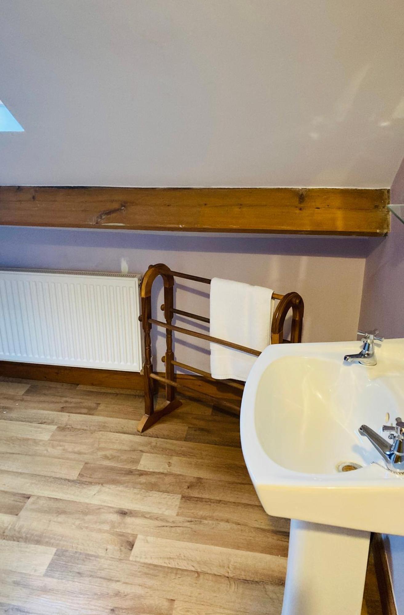 Large Double Room,1645026420:JPEG