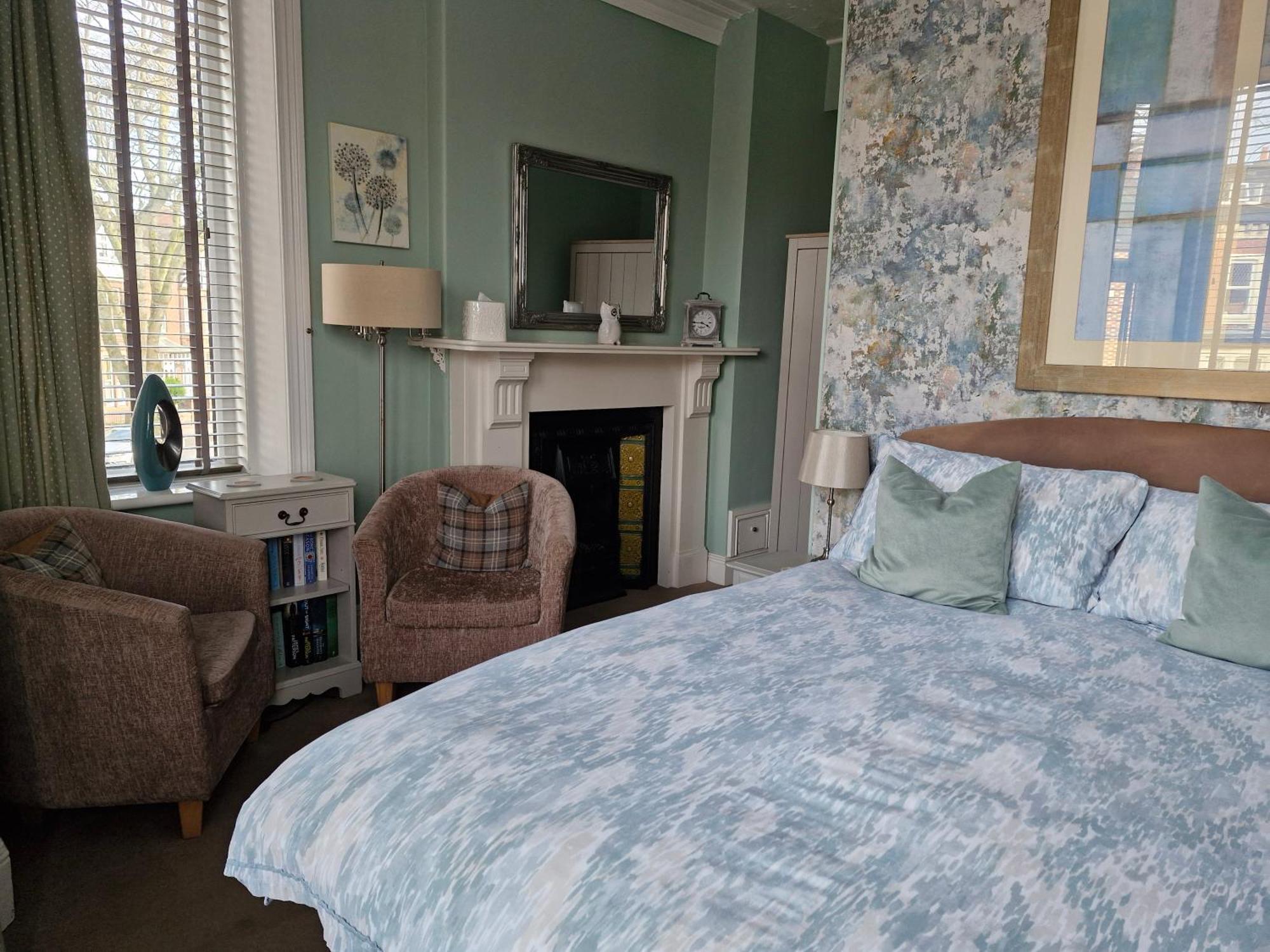 Double Room with Private Bathroom,1646369446:JPEG