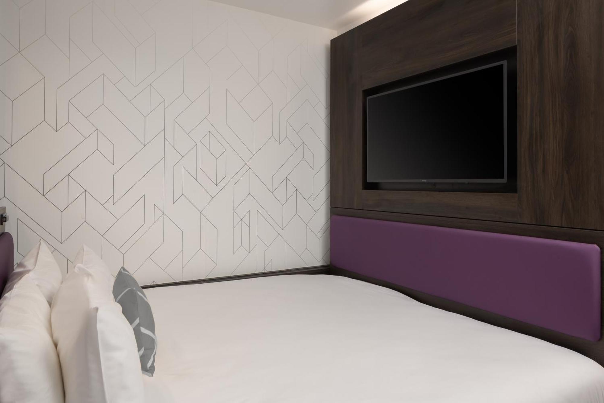 Windowless Efficient King Room
