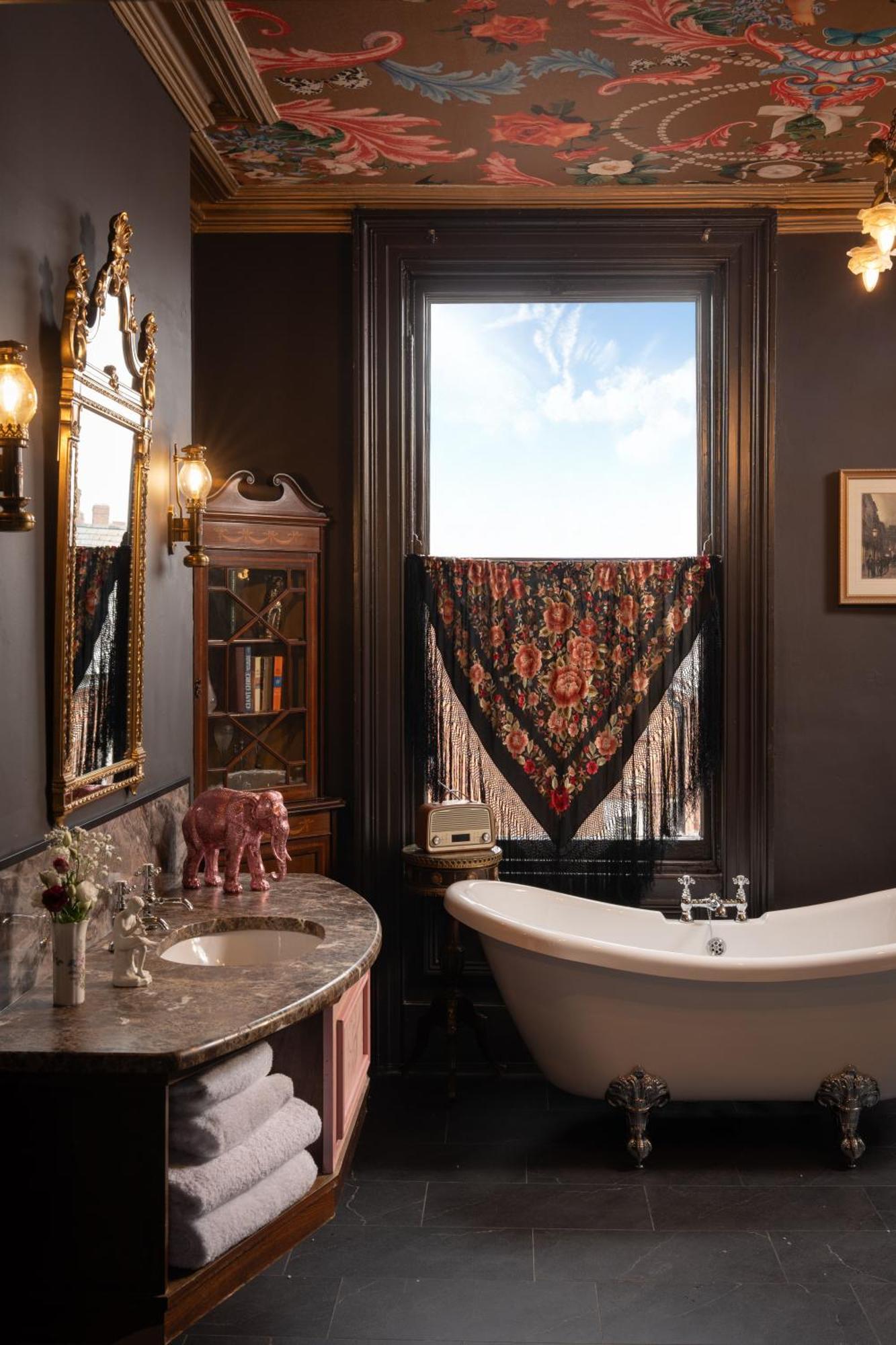 Presidential Suite,1656282541:JPEG