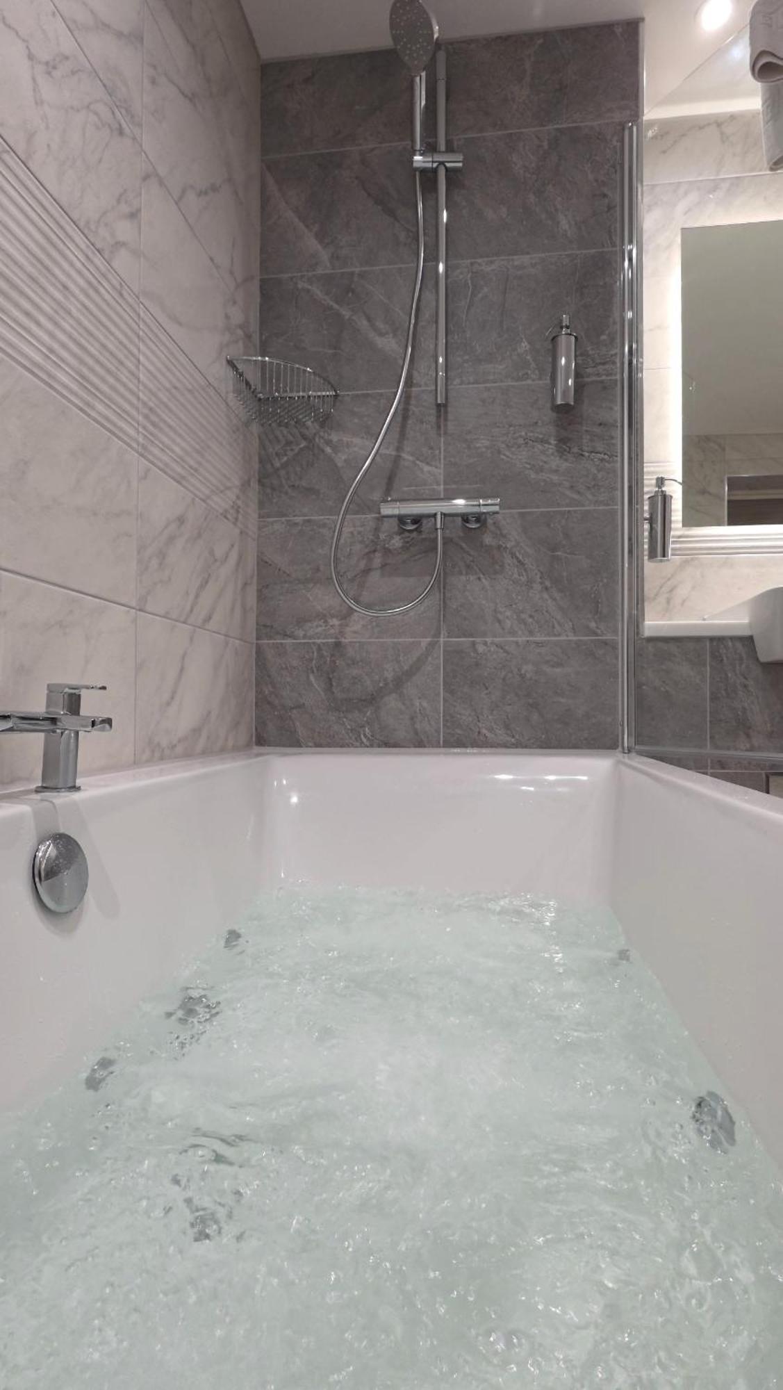 Double Room with Spa Bath