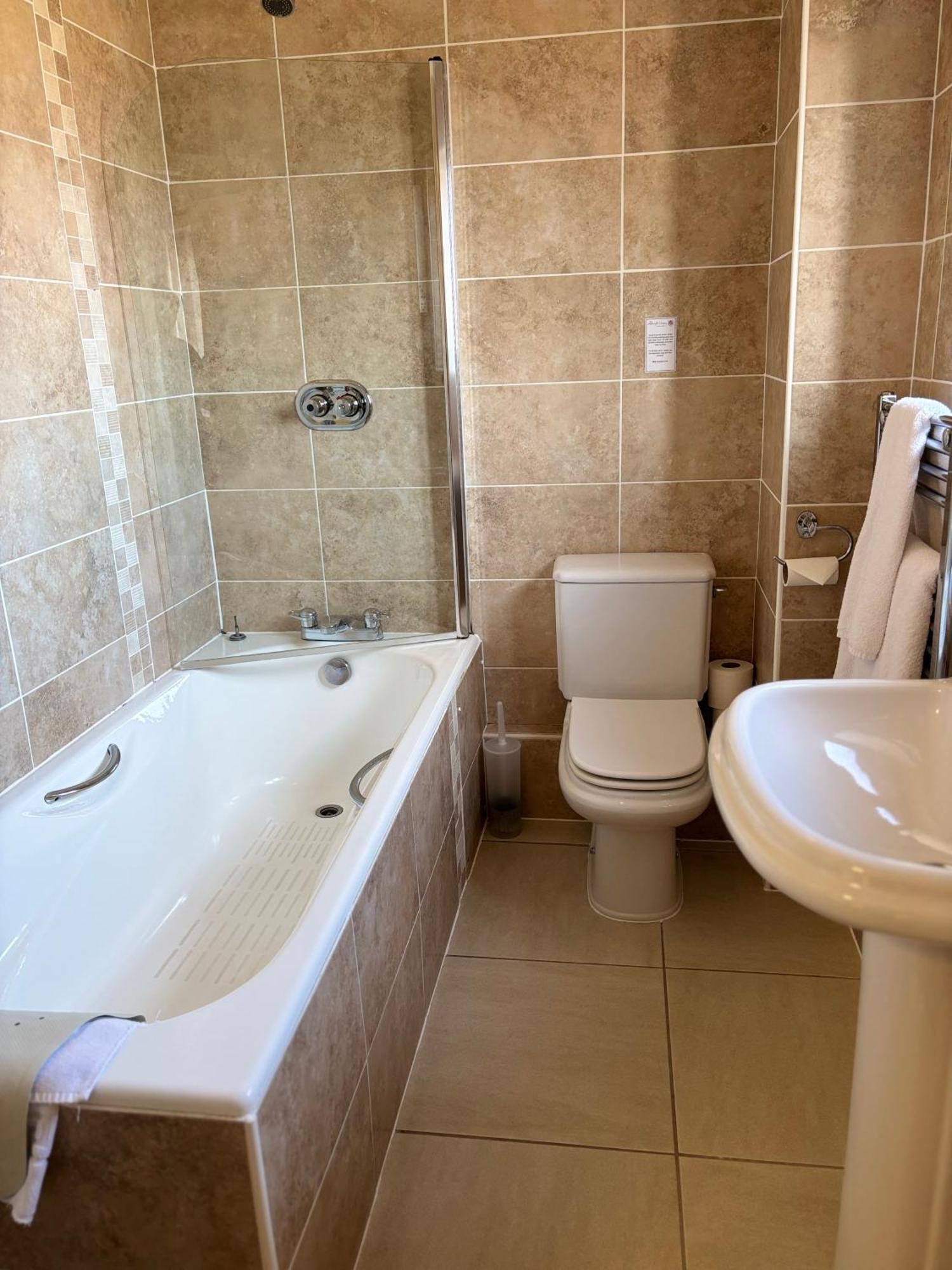 Executive Double En Suite,1655269172:JPEG