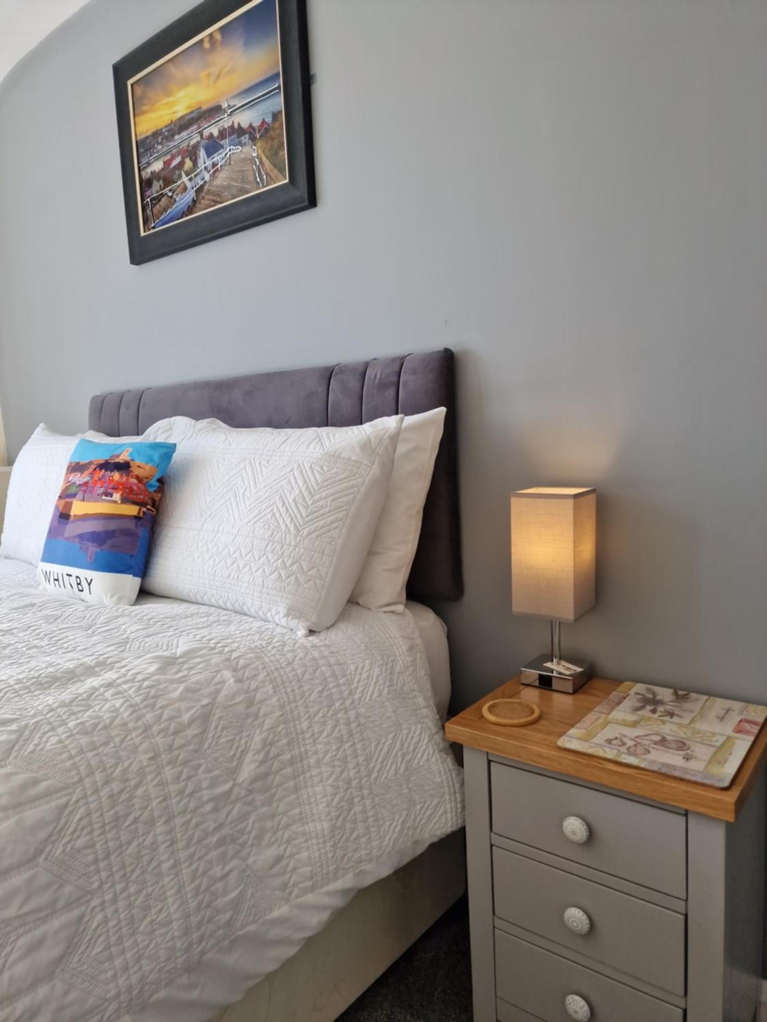 Double Room,1657137551:JPEG