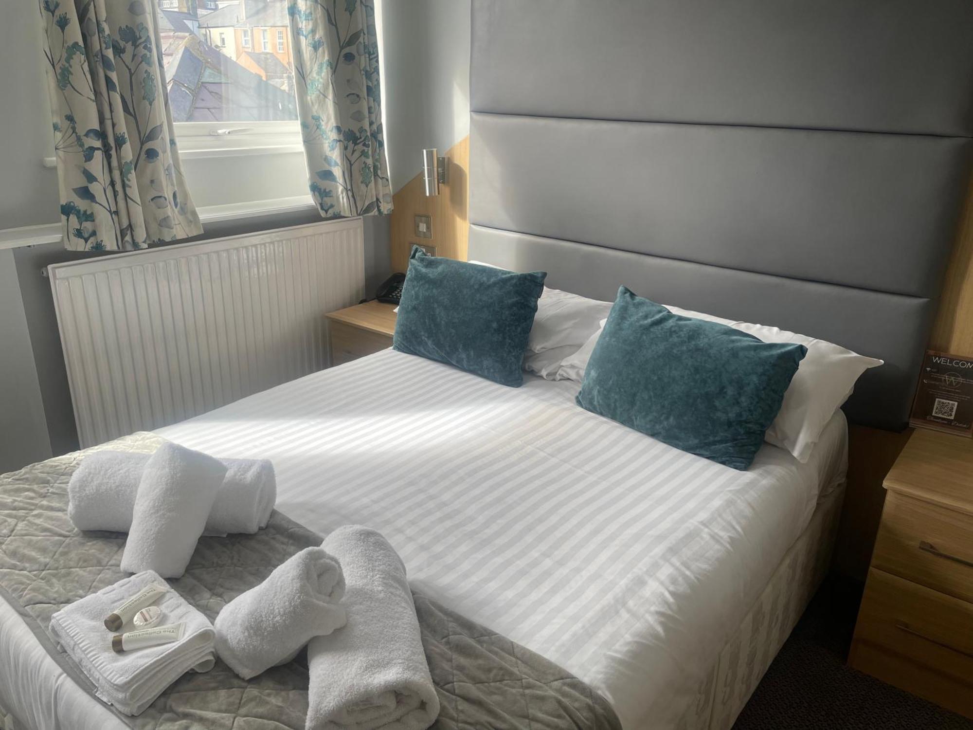 Small Double Room (Not Pet Friendly)