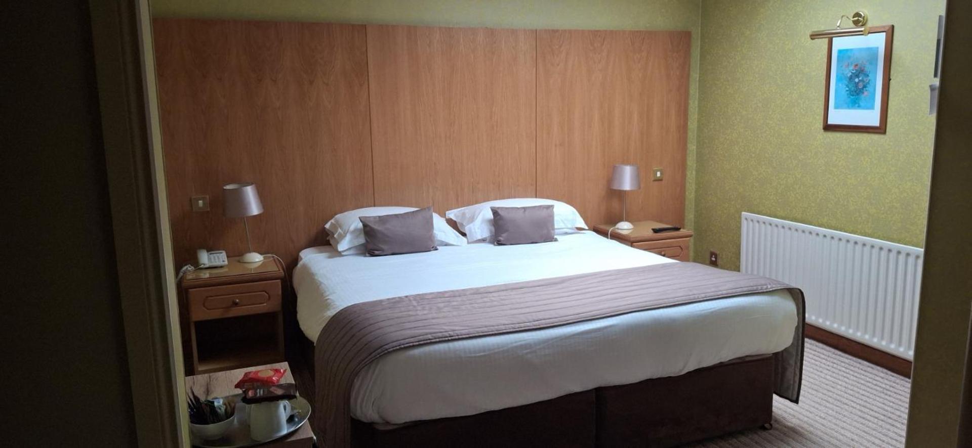 Double or Twin Room with Skylight Window Only,1659474520:JPEG