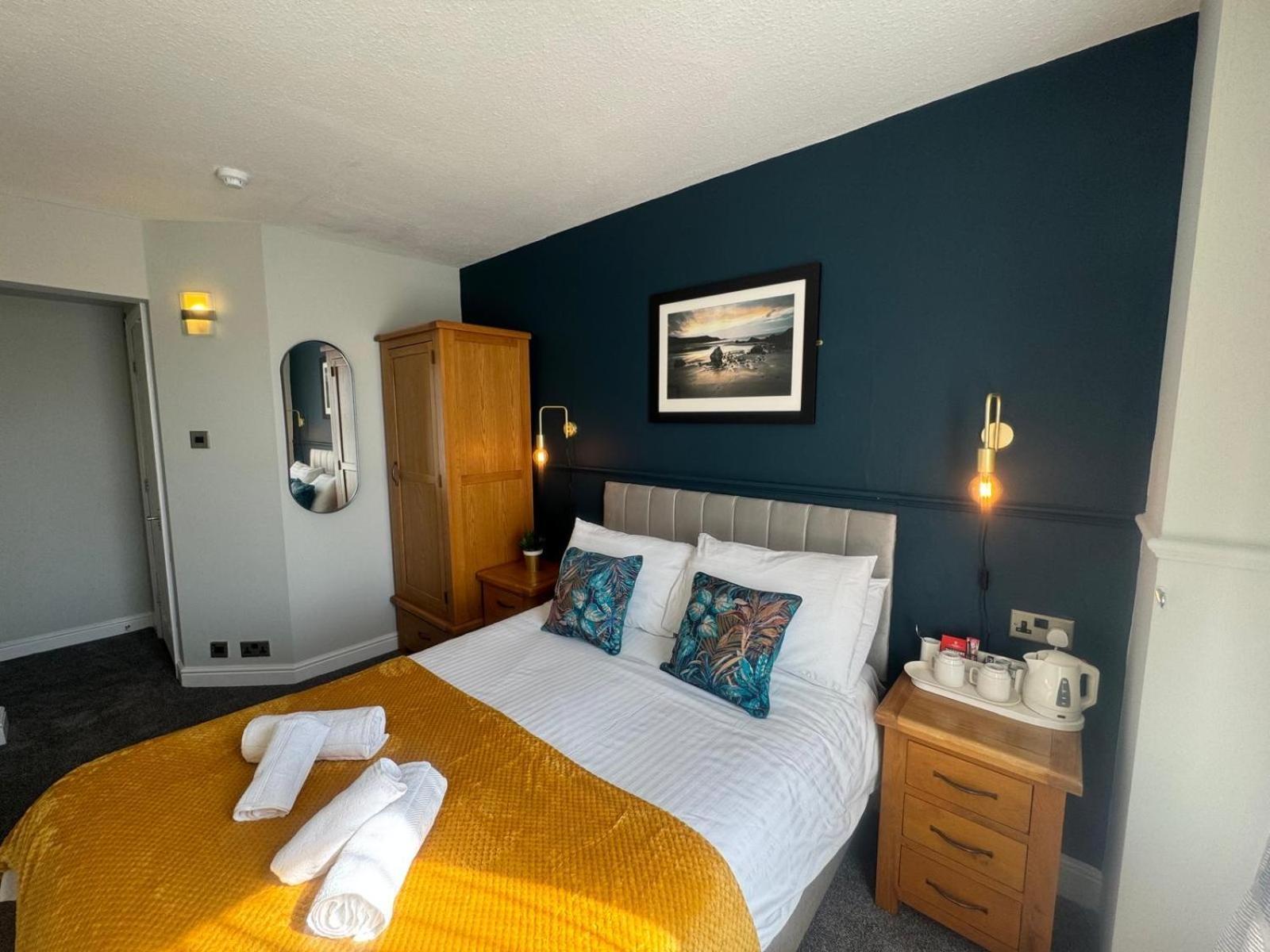 Double Room,1661658294:JPEG