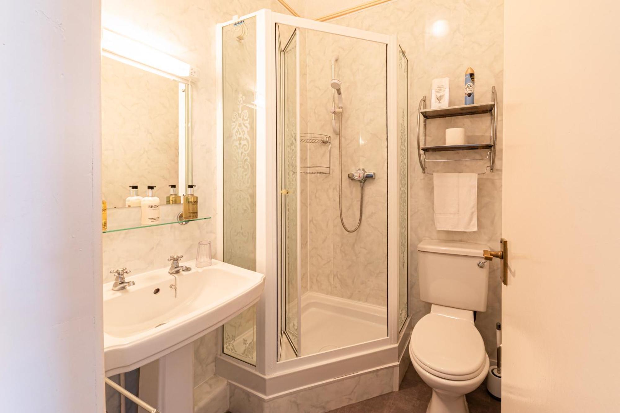 Standard Double Room,1662429283:JPEG