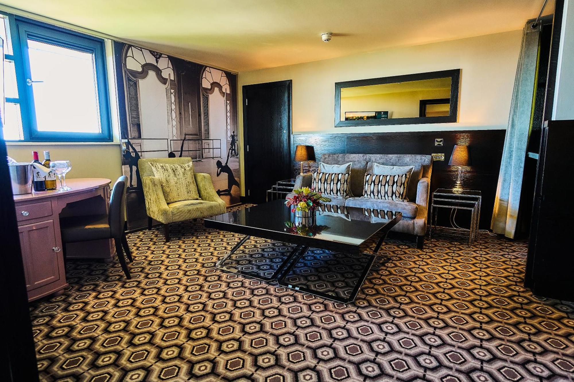 Junior Suite,1662977551:JPEG