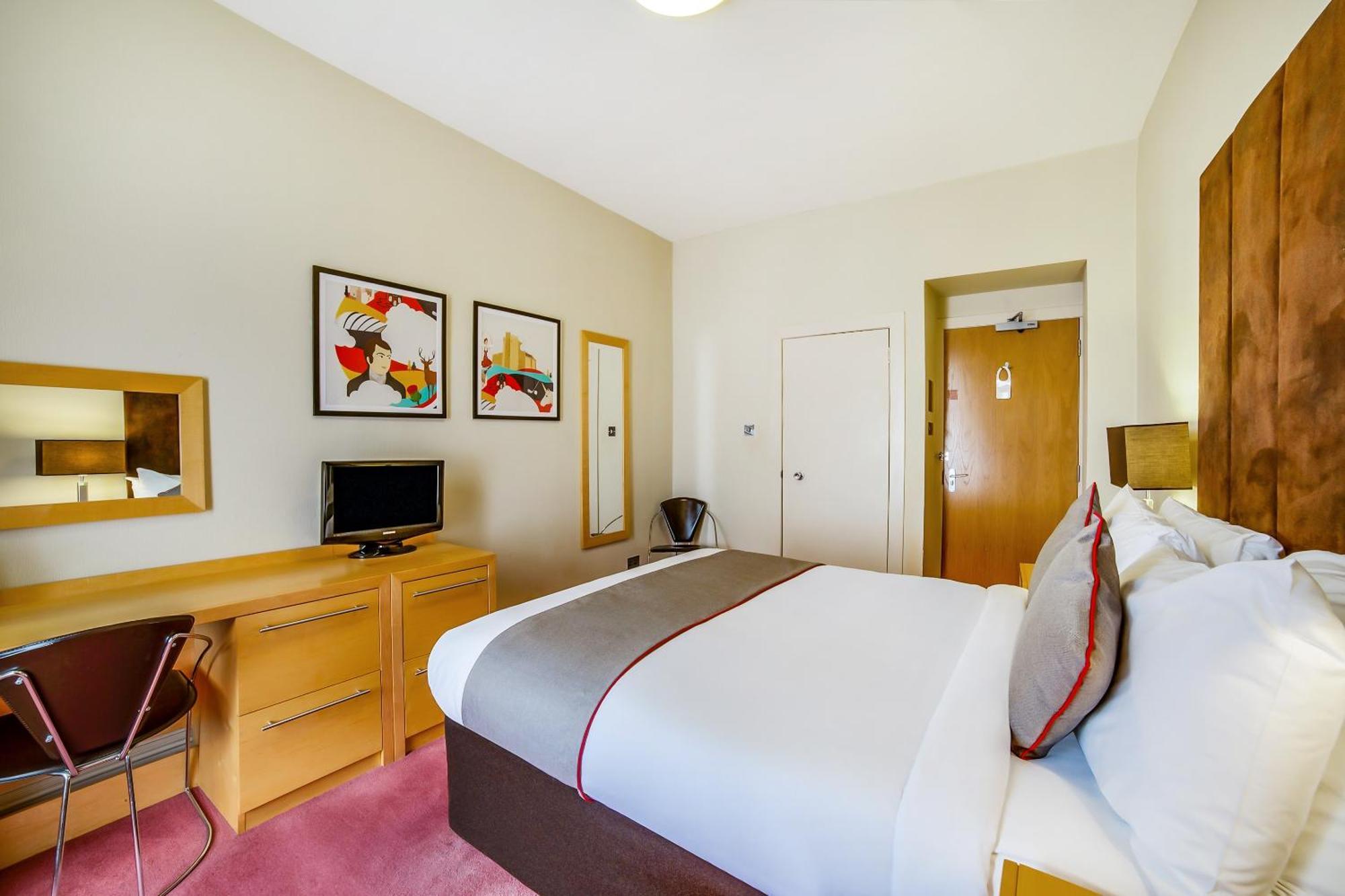 Deluxe Double Room,1663014784:JPEG