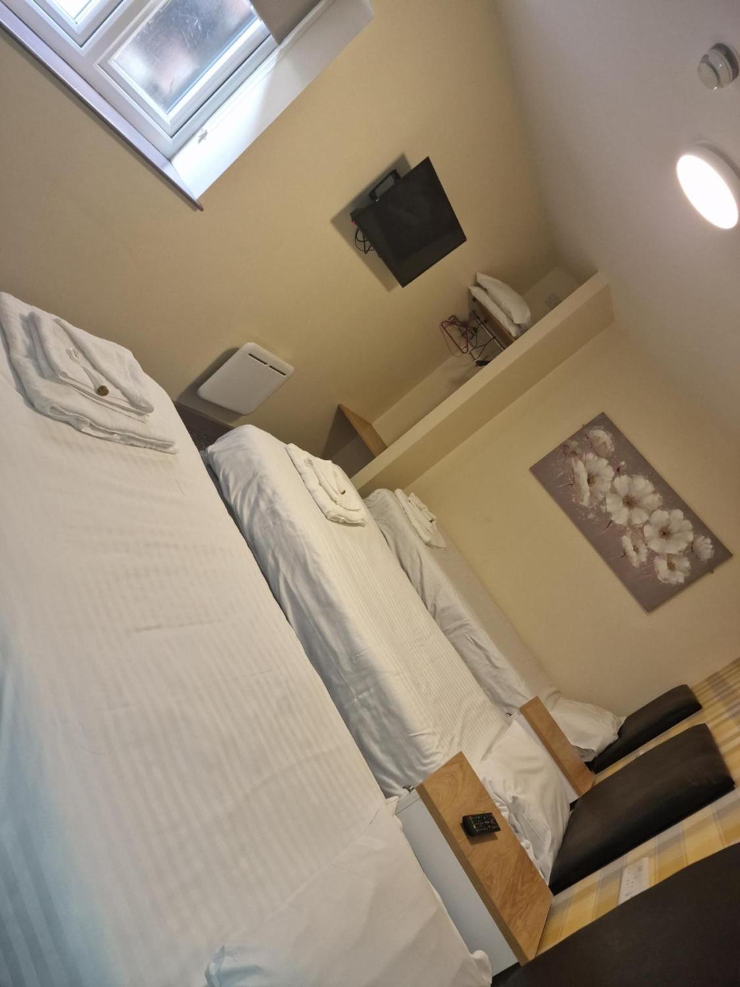 Triple Room,1698649424:JPEG