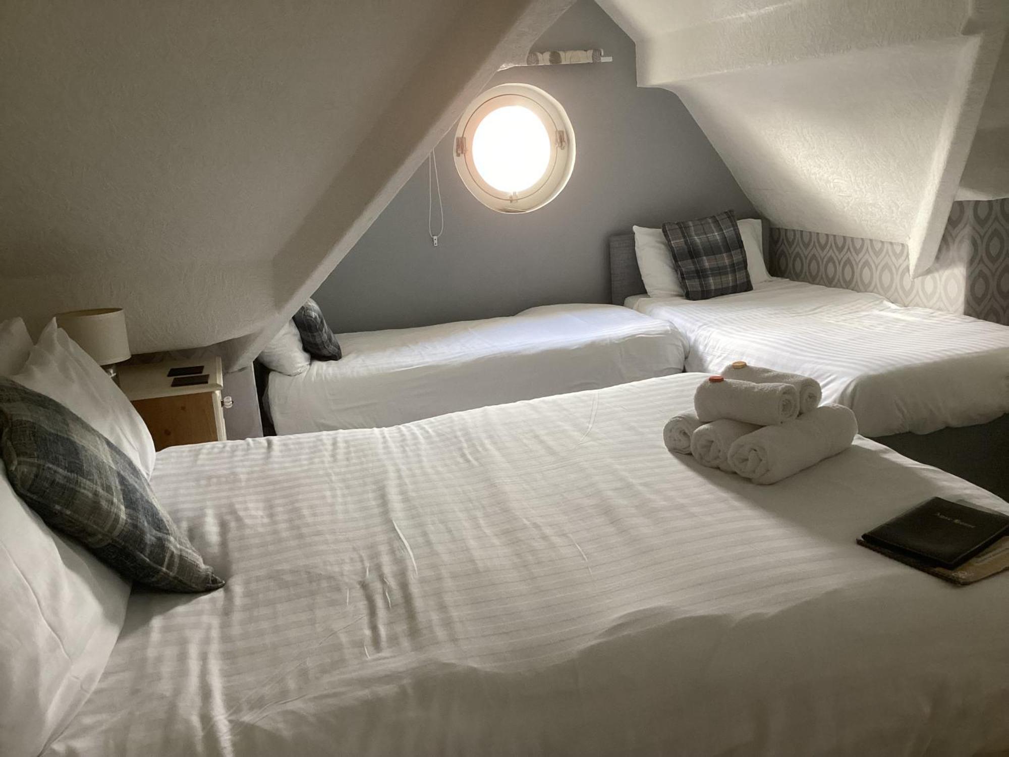 Family Room with Bath,1666050697:JPEG