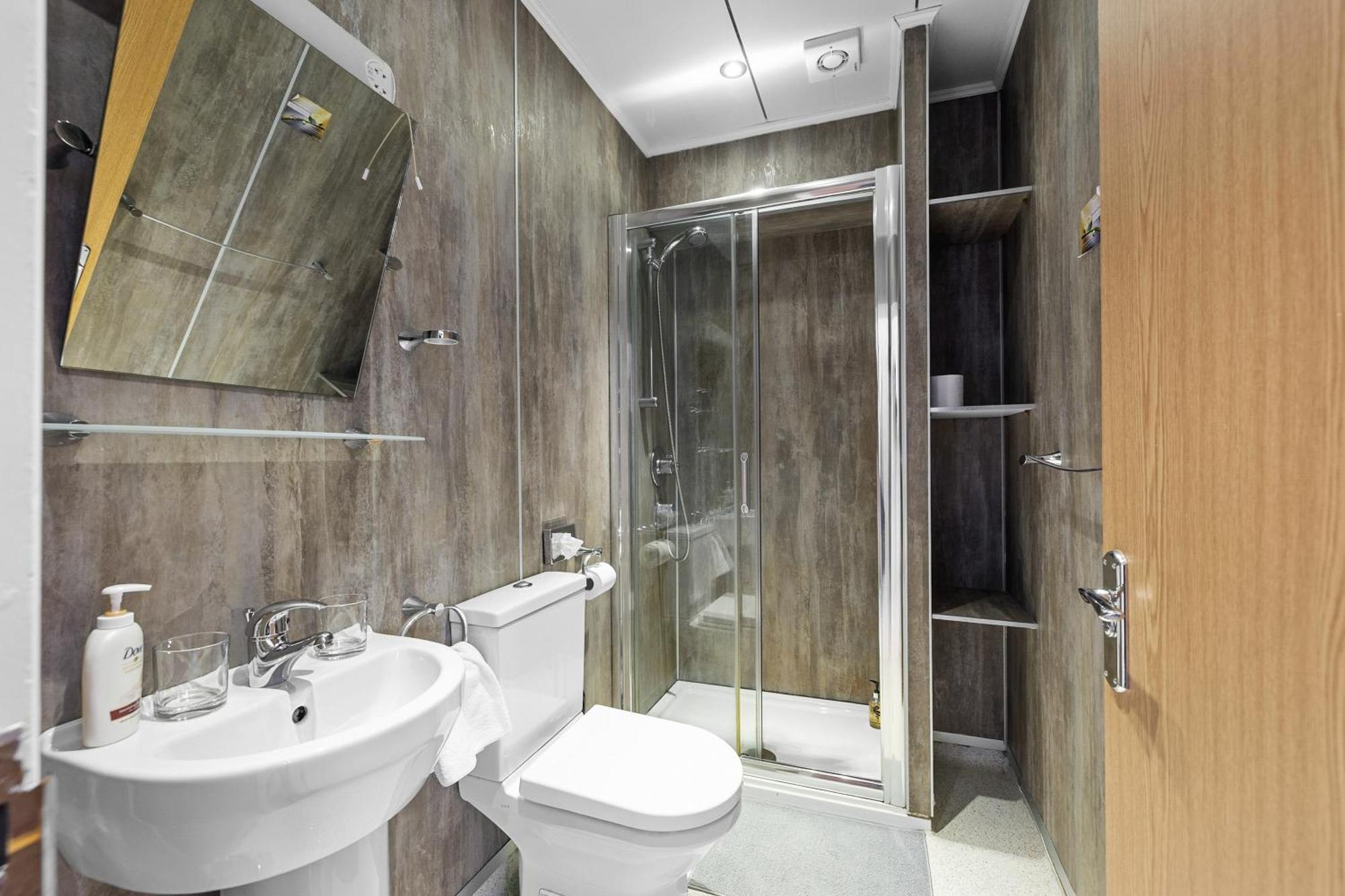 Superior King or Twin Room,1668054072:JPEG