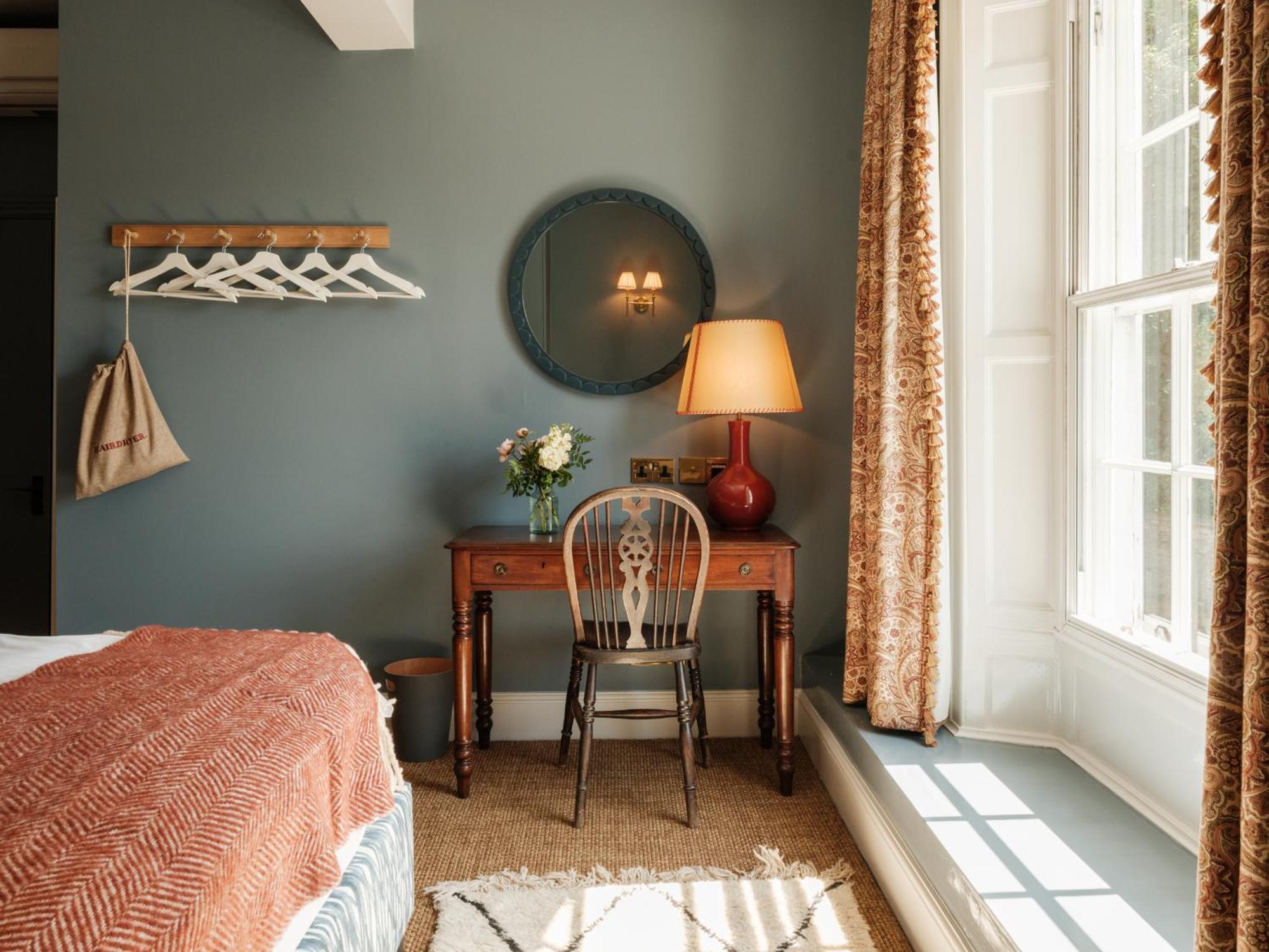 Triple Room,1678648193:JPEG