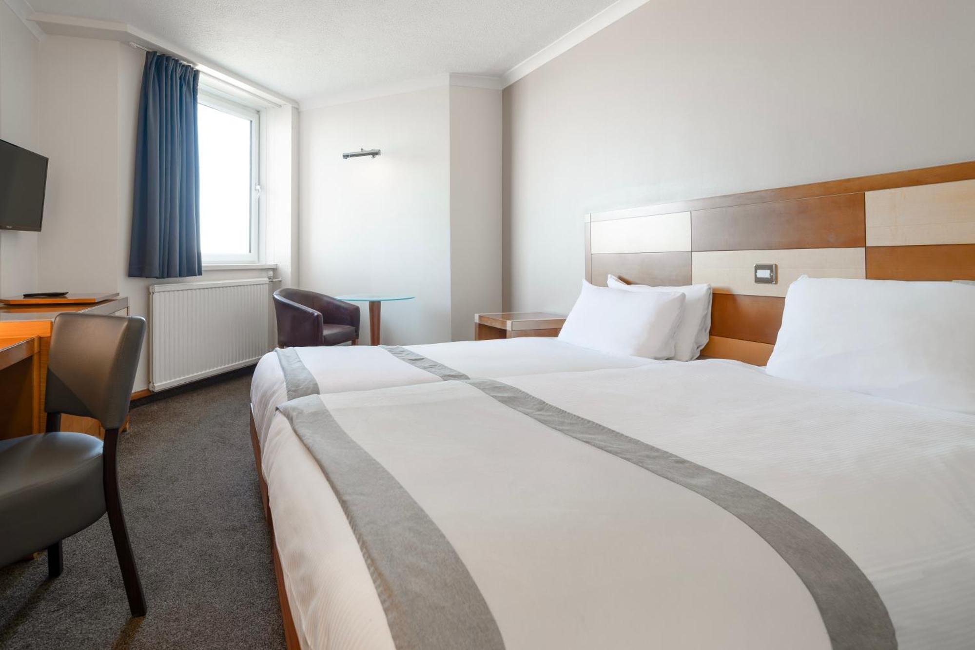 Twin Room with Partial Sea View,1686421885:JPEG