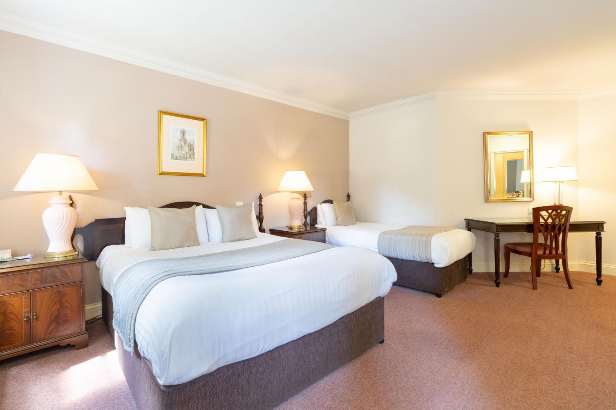 Triple Room,1695738699:JPEG